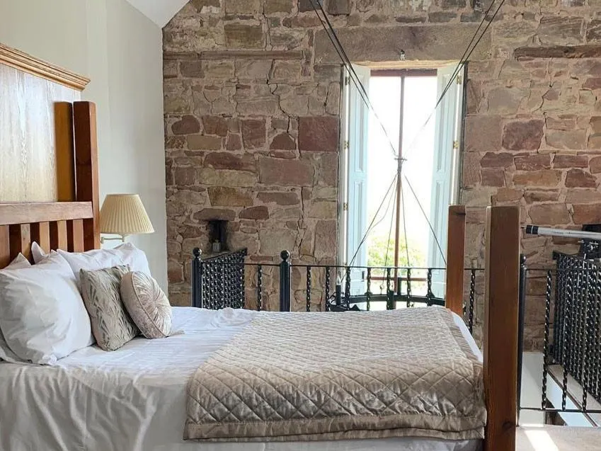 Bedroom, Bed in Horsley Lodge