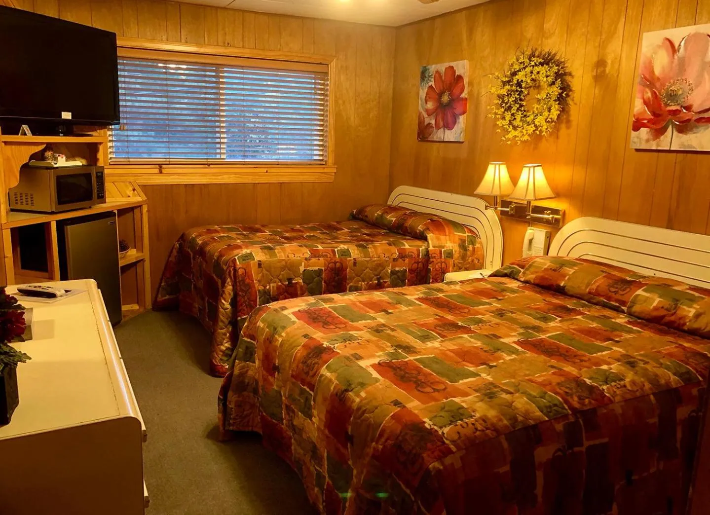 Bed in Giant Oaks Lodge