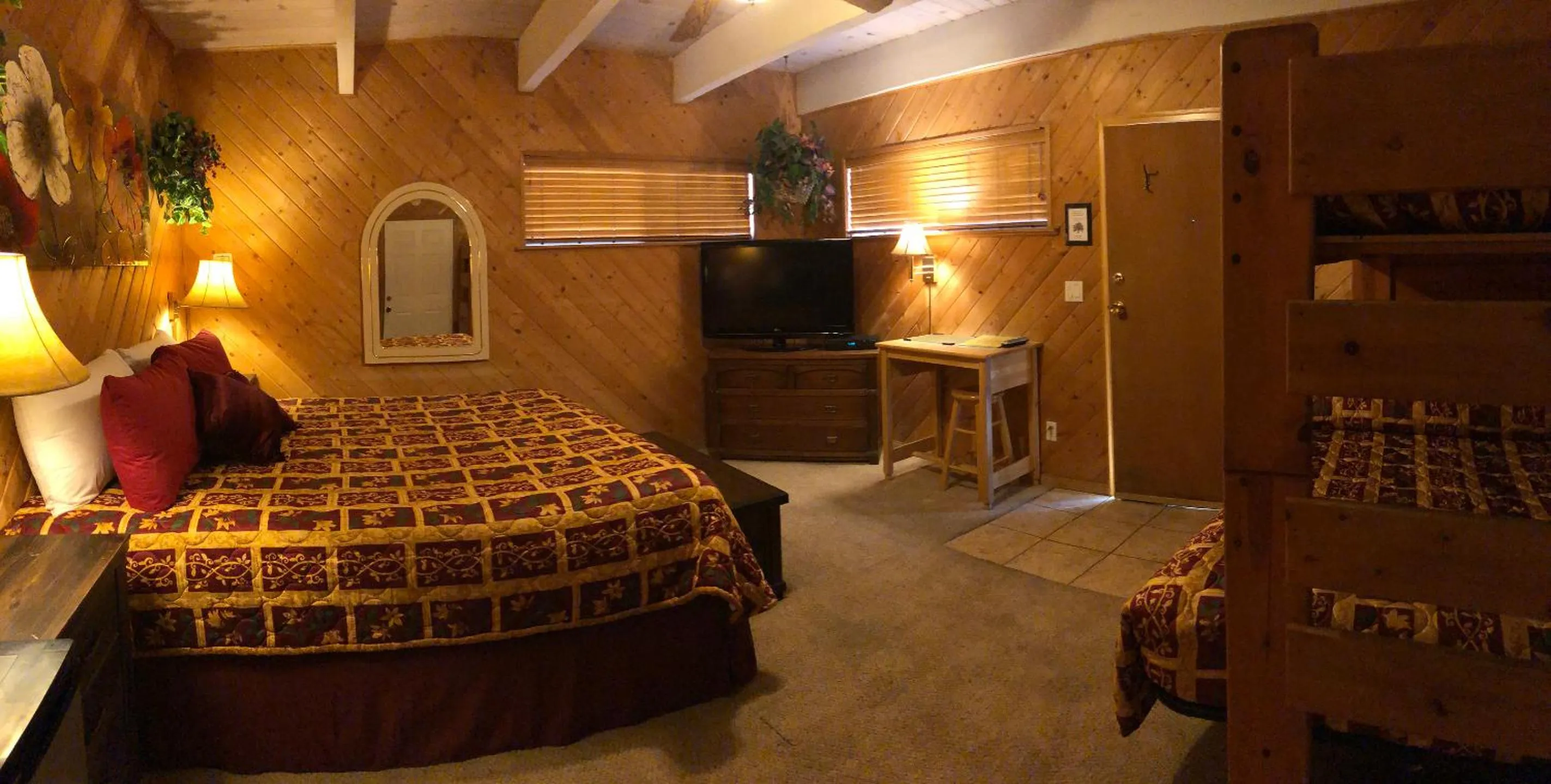 Bed in Giant Oaks Lodge