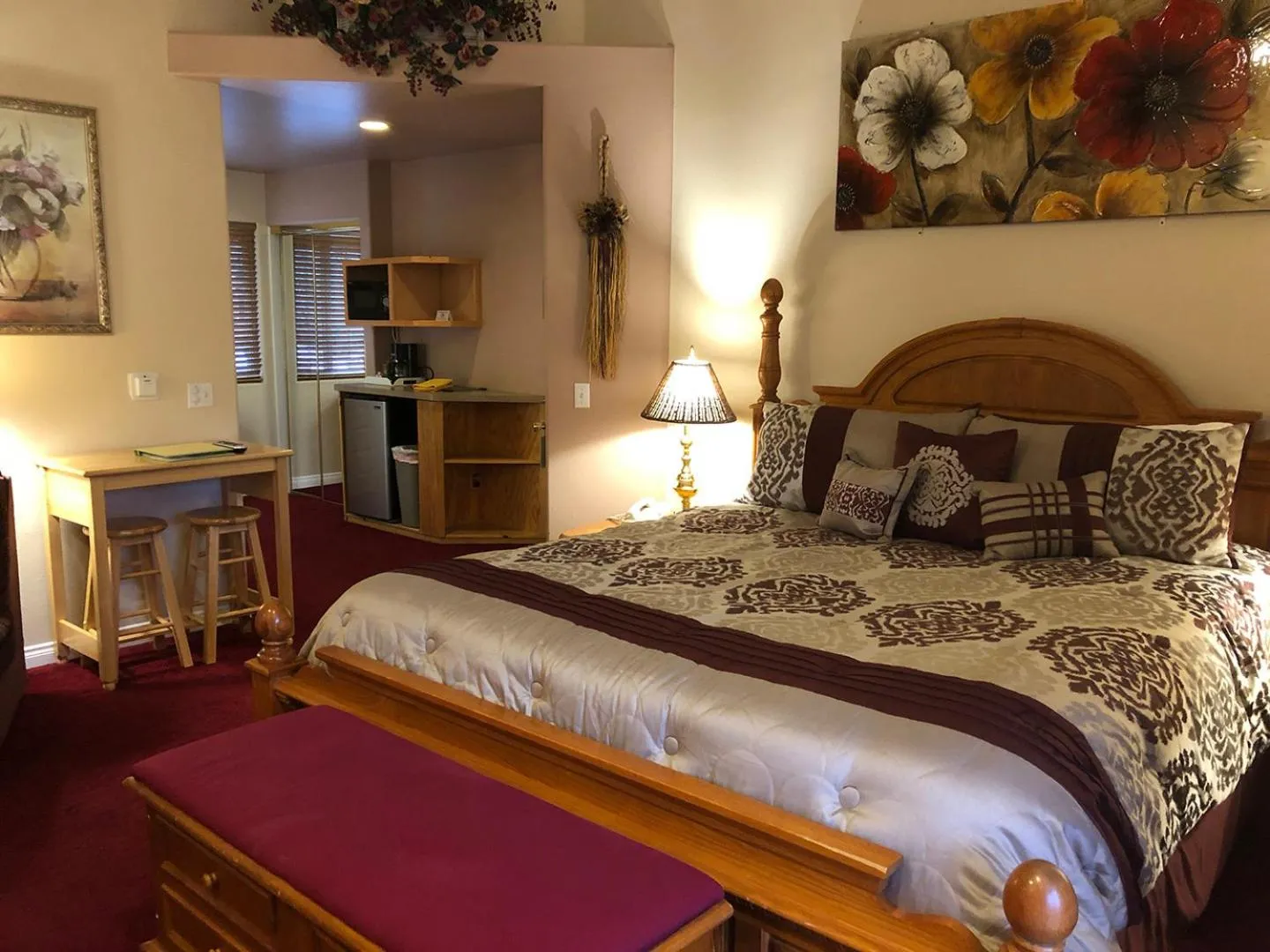 Bed in Giant Oaks Lodge