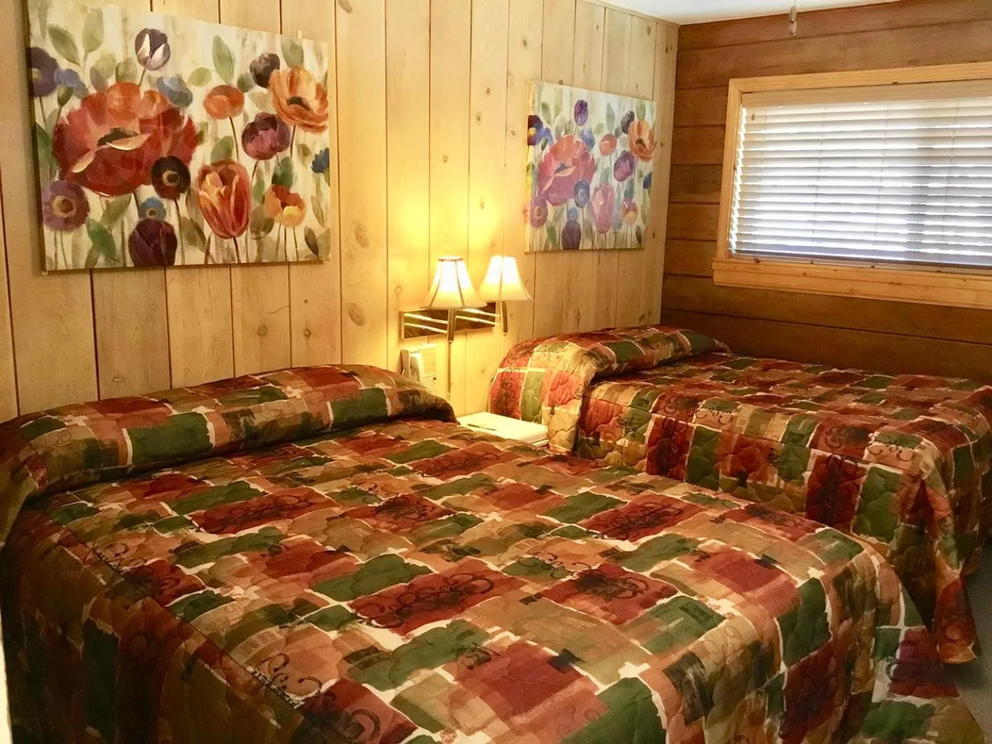 Bed in Giant Oaks Lodge