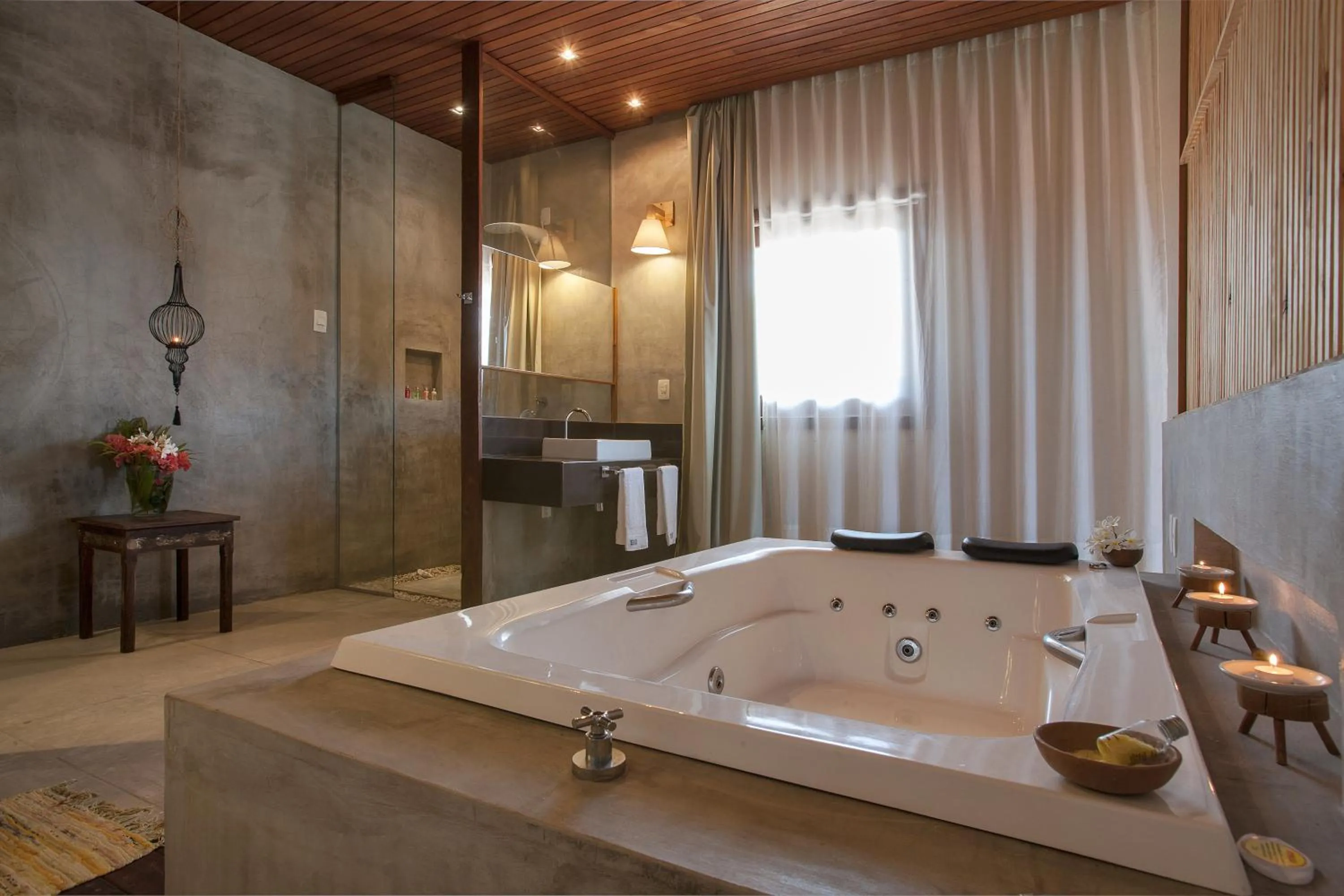 Hot Tub in Hotel Villaggio Tudo Bom