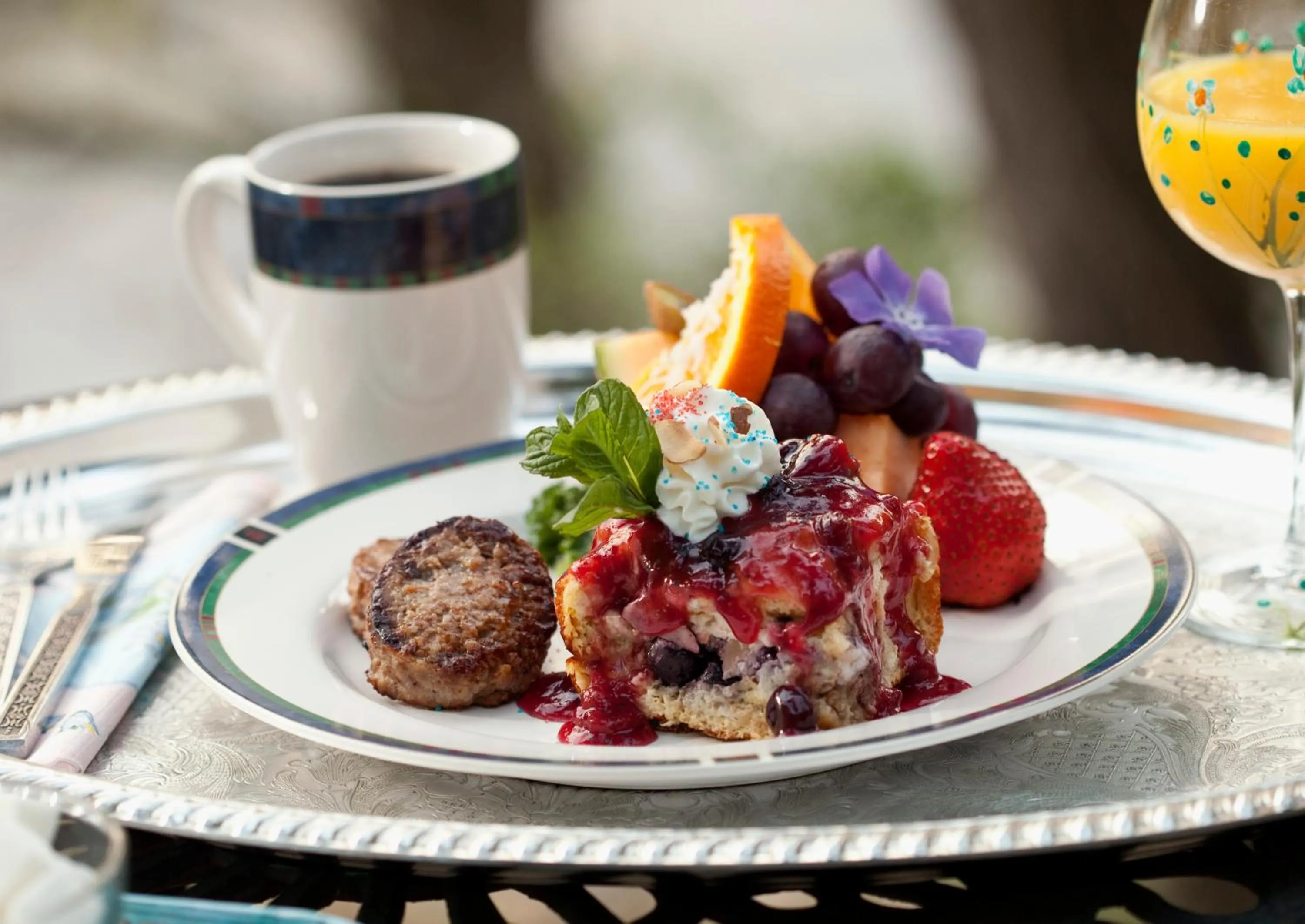 Breakfast in Cliff Cottage Inn, Downtown Bed & Breakfast