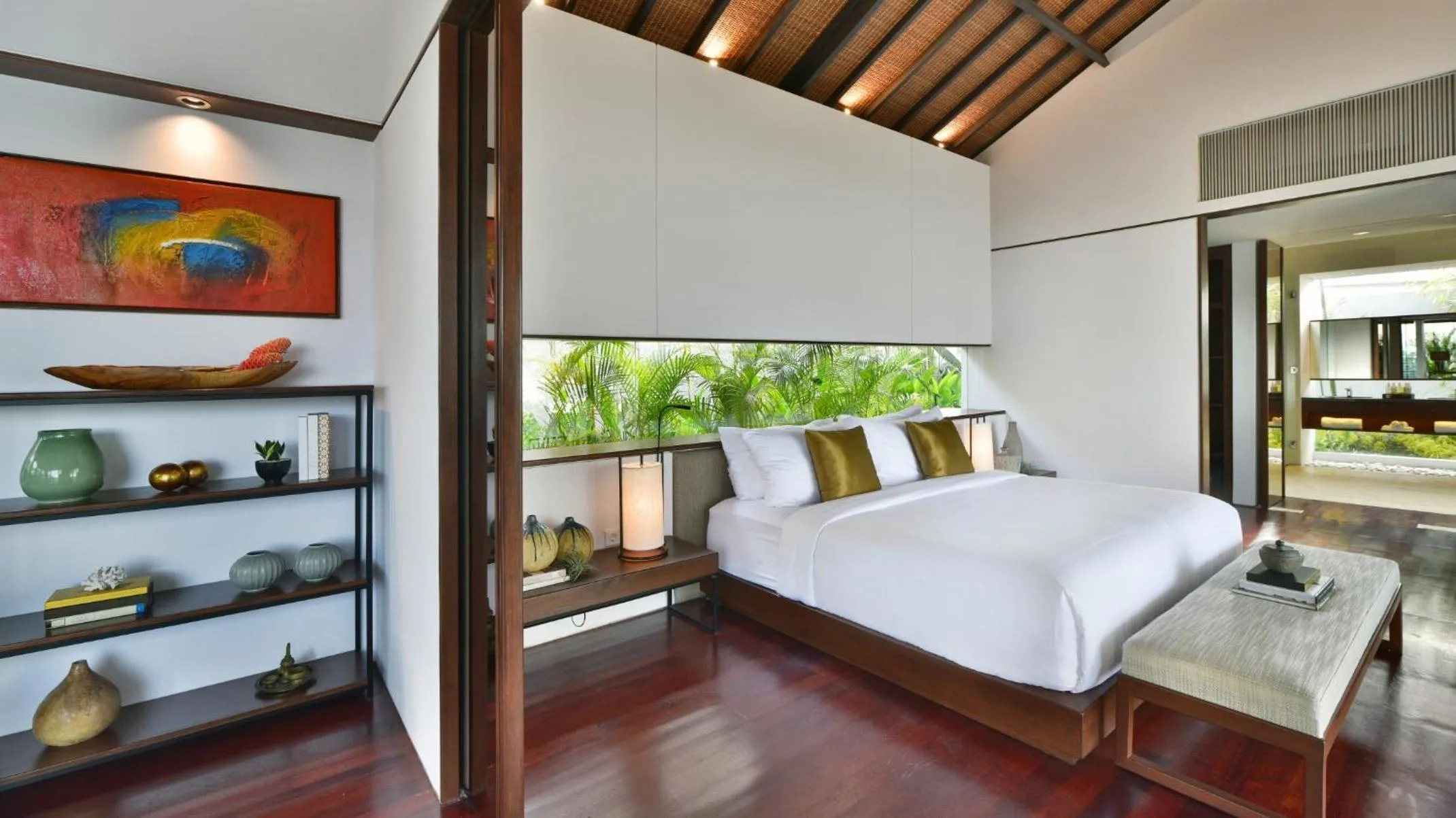 Bed in Alta Vista Mountain Villa Bali
