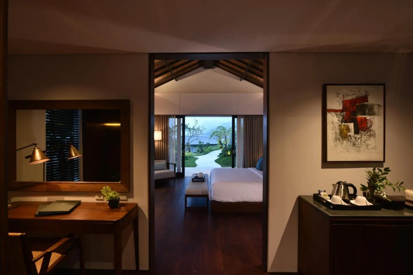 Bed in Alta Vista Mountain Villa Bali