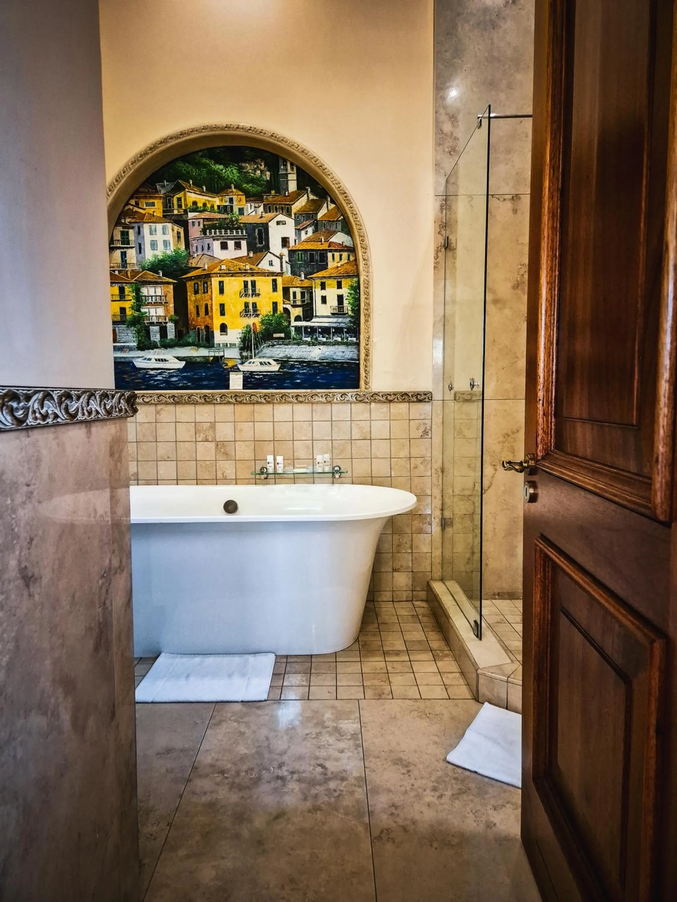 Shower in Three Rivers Lodge and Villas