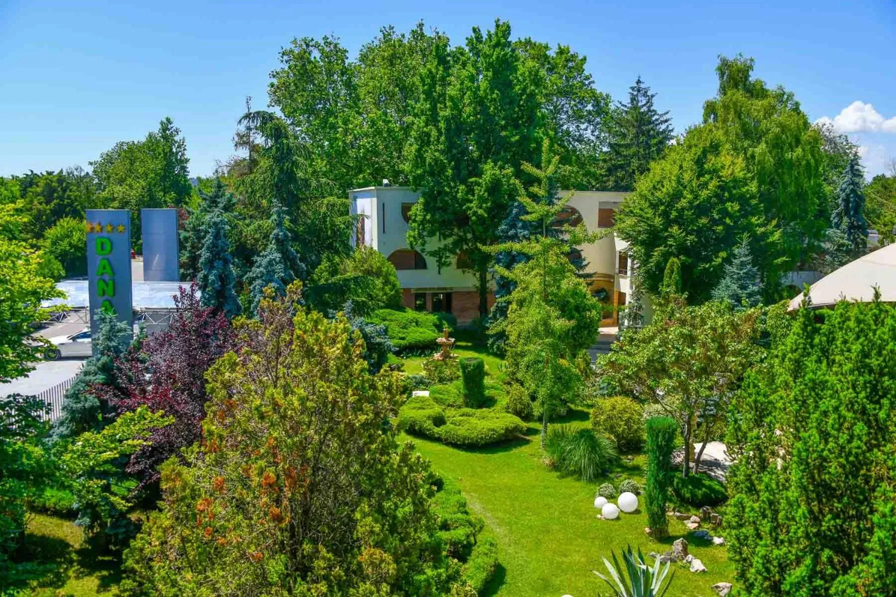 Garden in Hotel Dana Resort