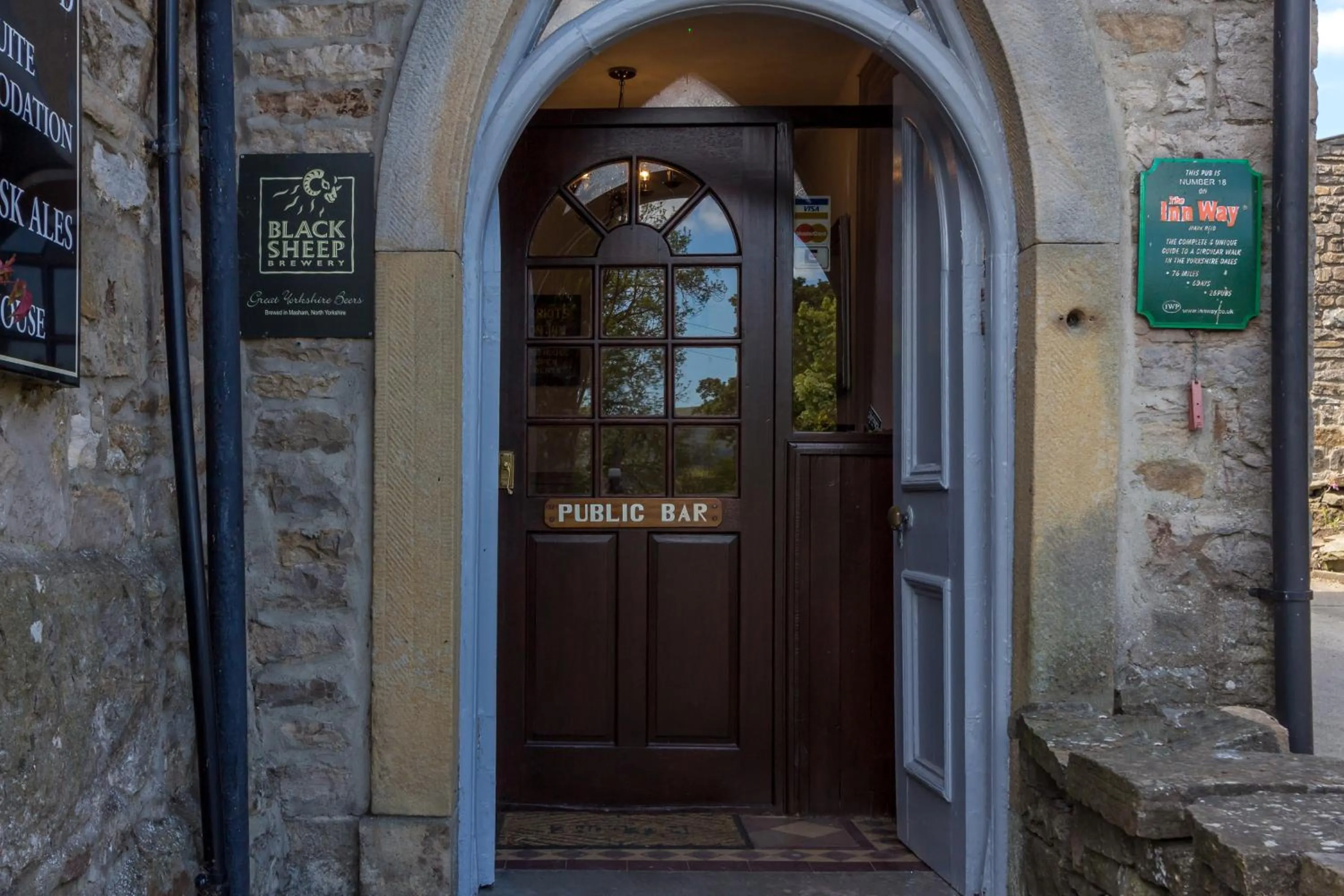 Property building in The Wheatsheaf Inn