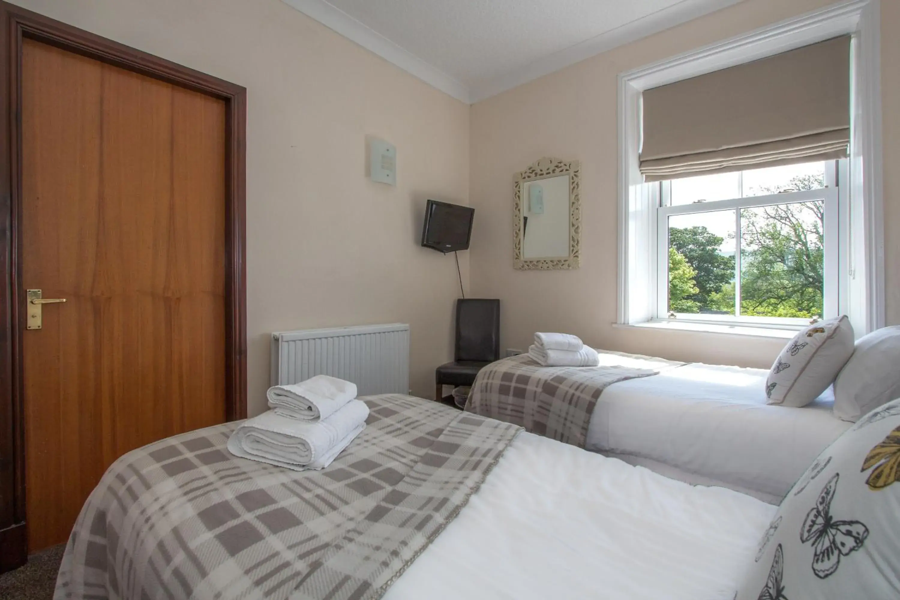 Standard Twin Room in The Wheatsheaf Inn Standard Twin Room in The Wheatsheaf Inn