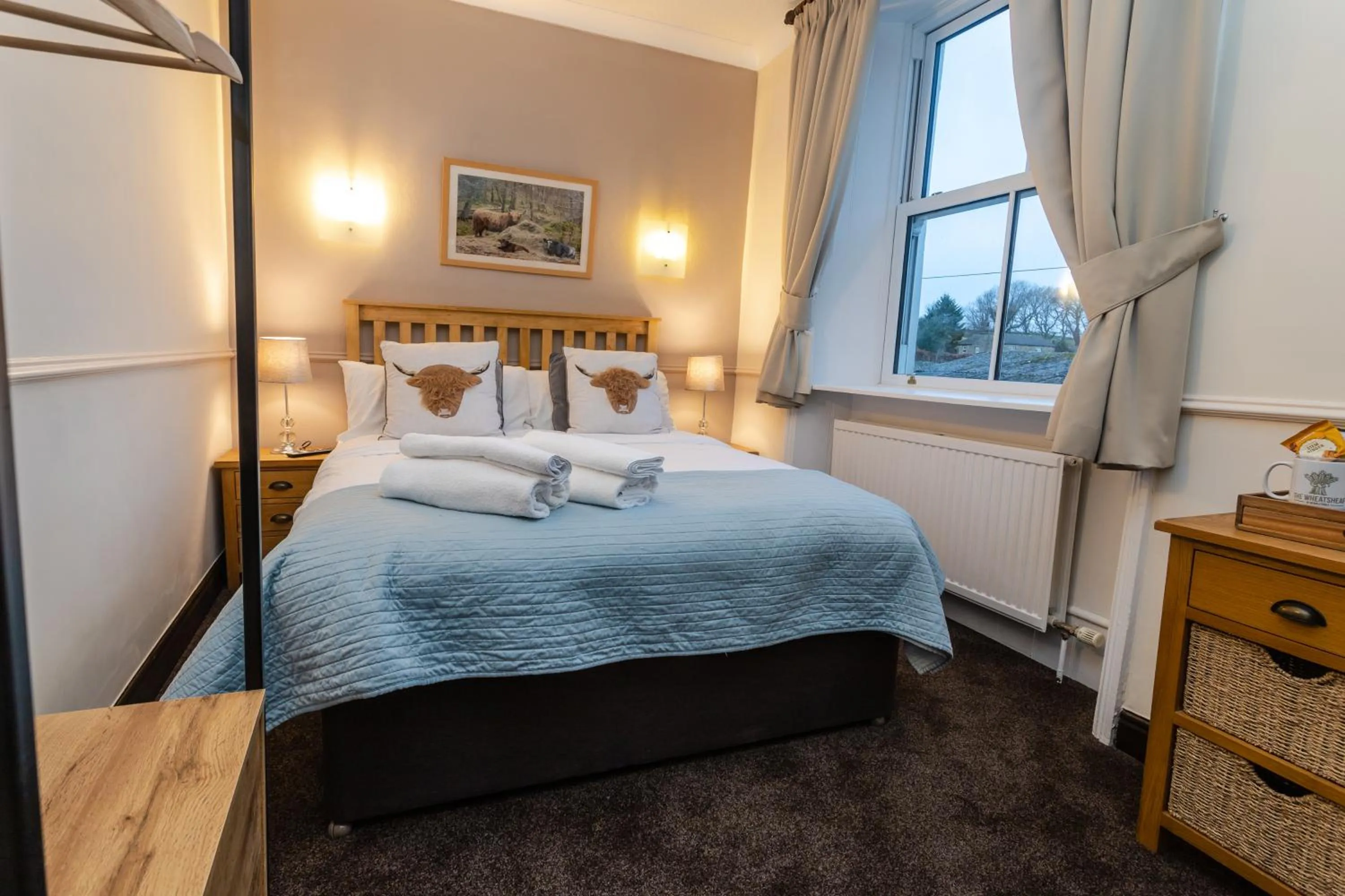 Bed in The Wheatsheaf Inn