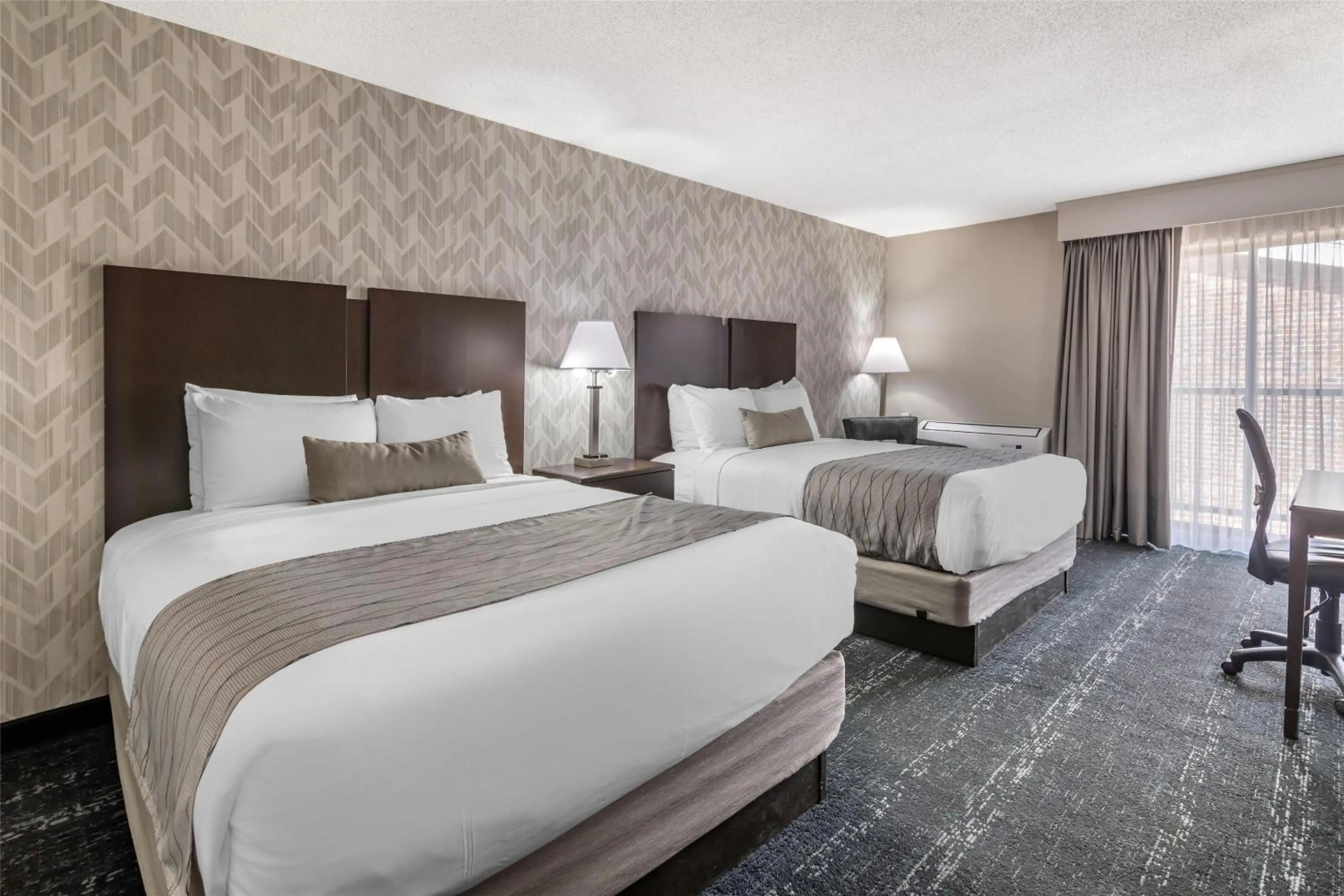 Bedroom, Bed in Best Western Plus Keene Hotel