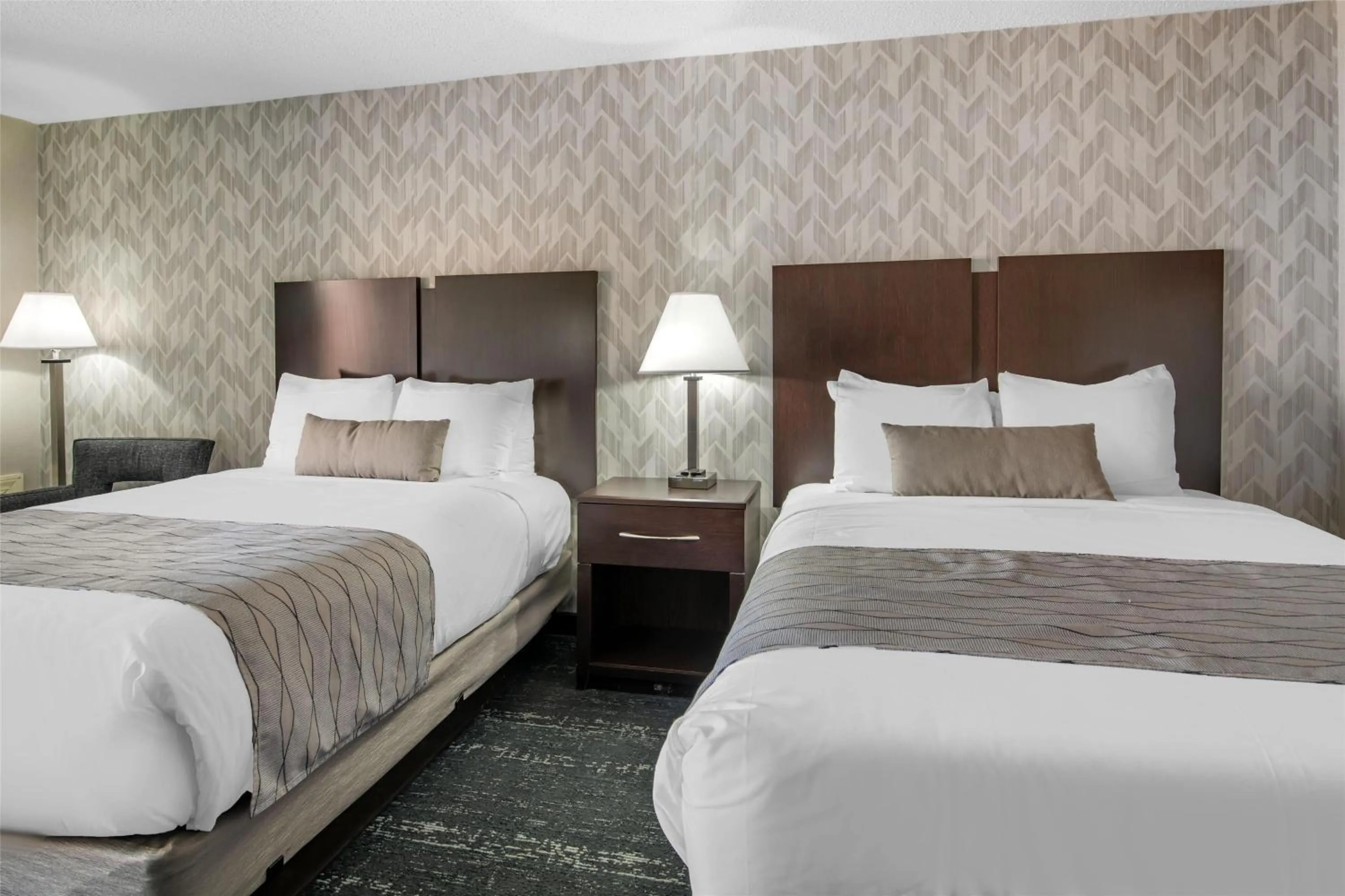 Bedroom, Bed in Best Western Plus Keene Hotel