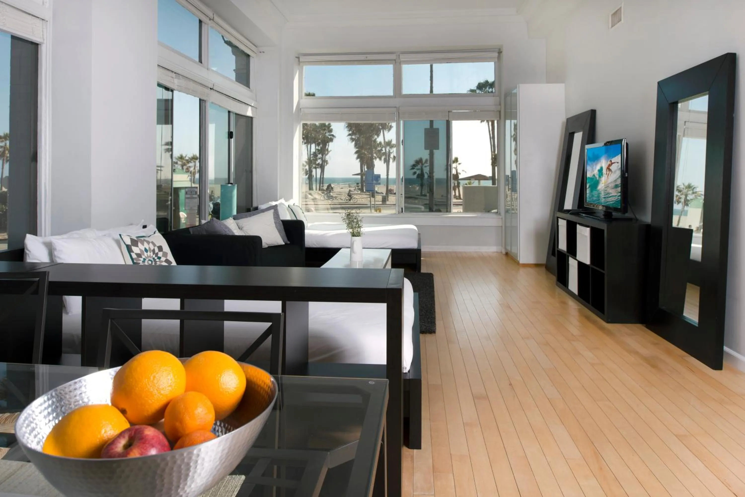 AIR Venice on the Beach