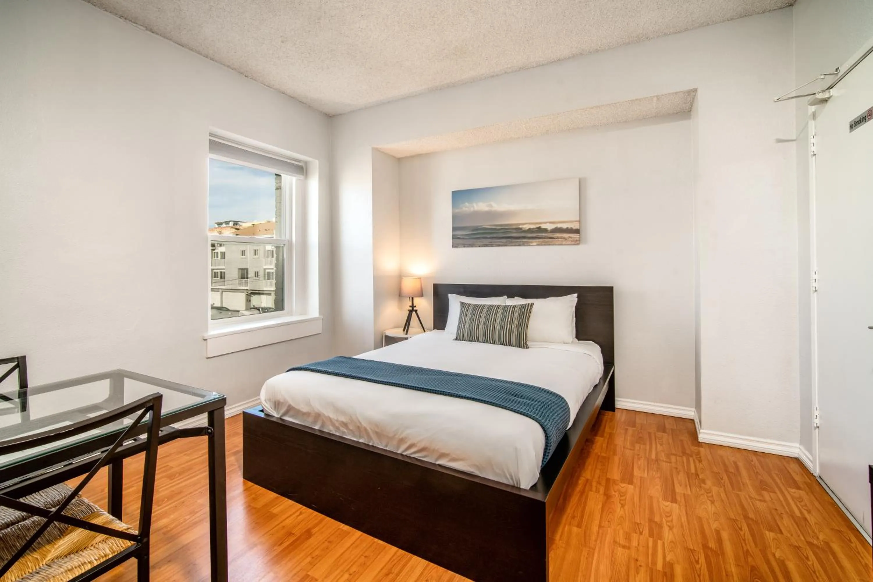 Bed in AIR Venice on the Beach