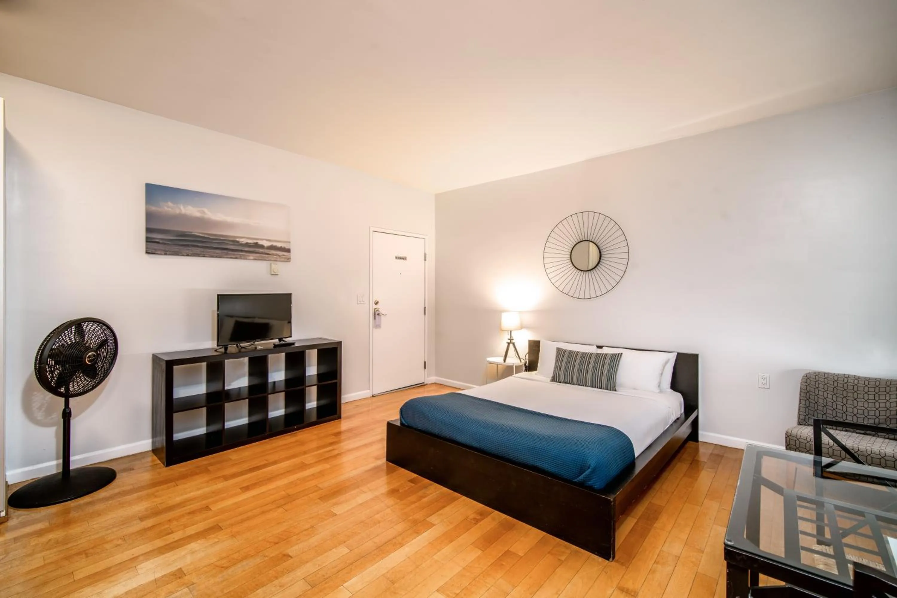 Bed in AIR Venice on the Beach