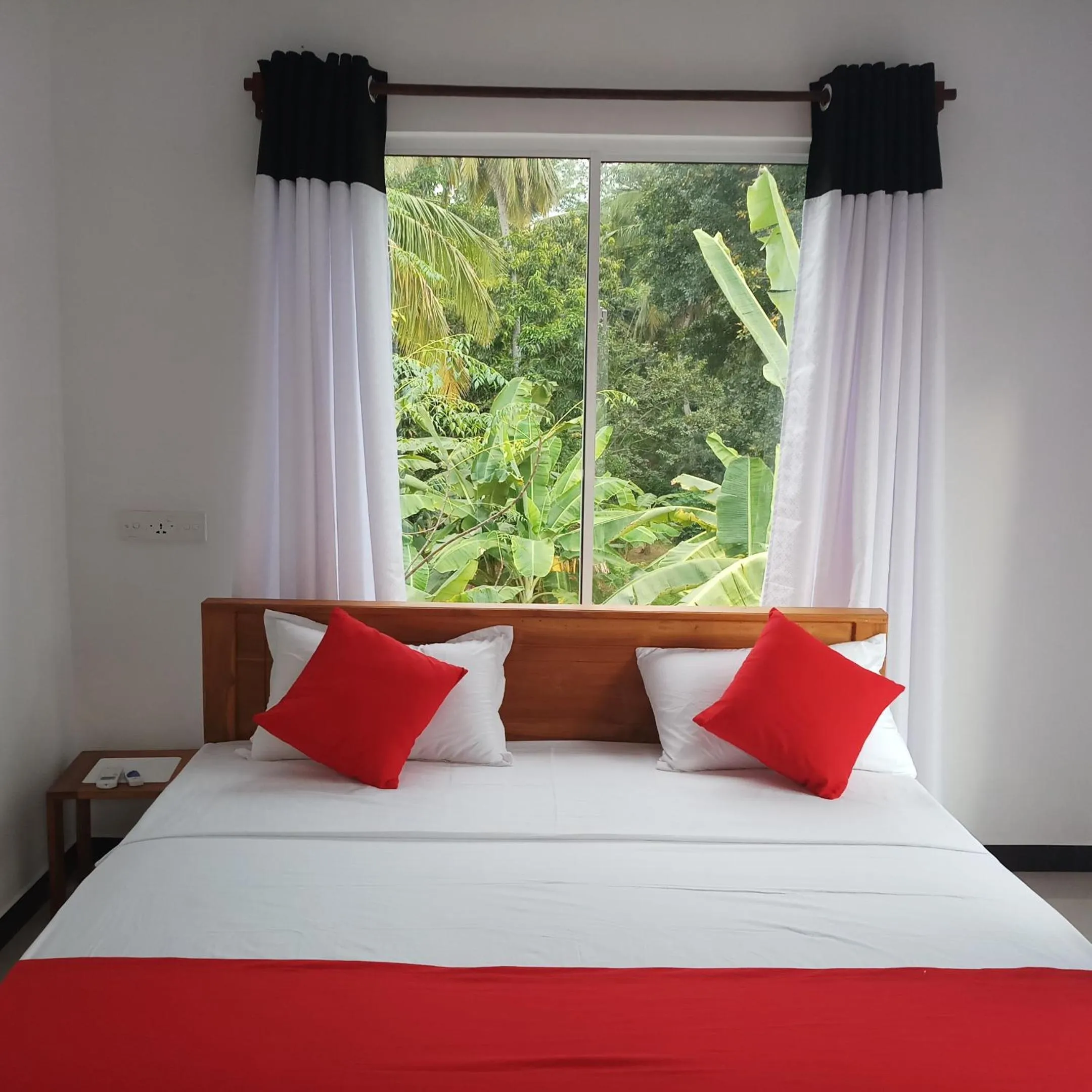 Bed in Cassia Udawalawe