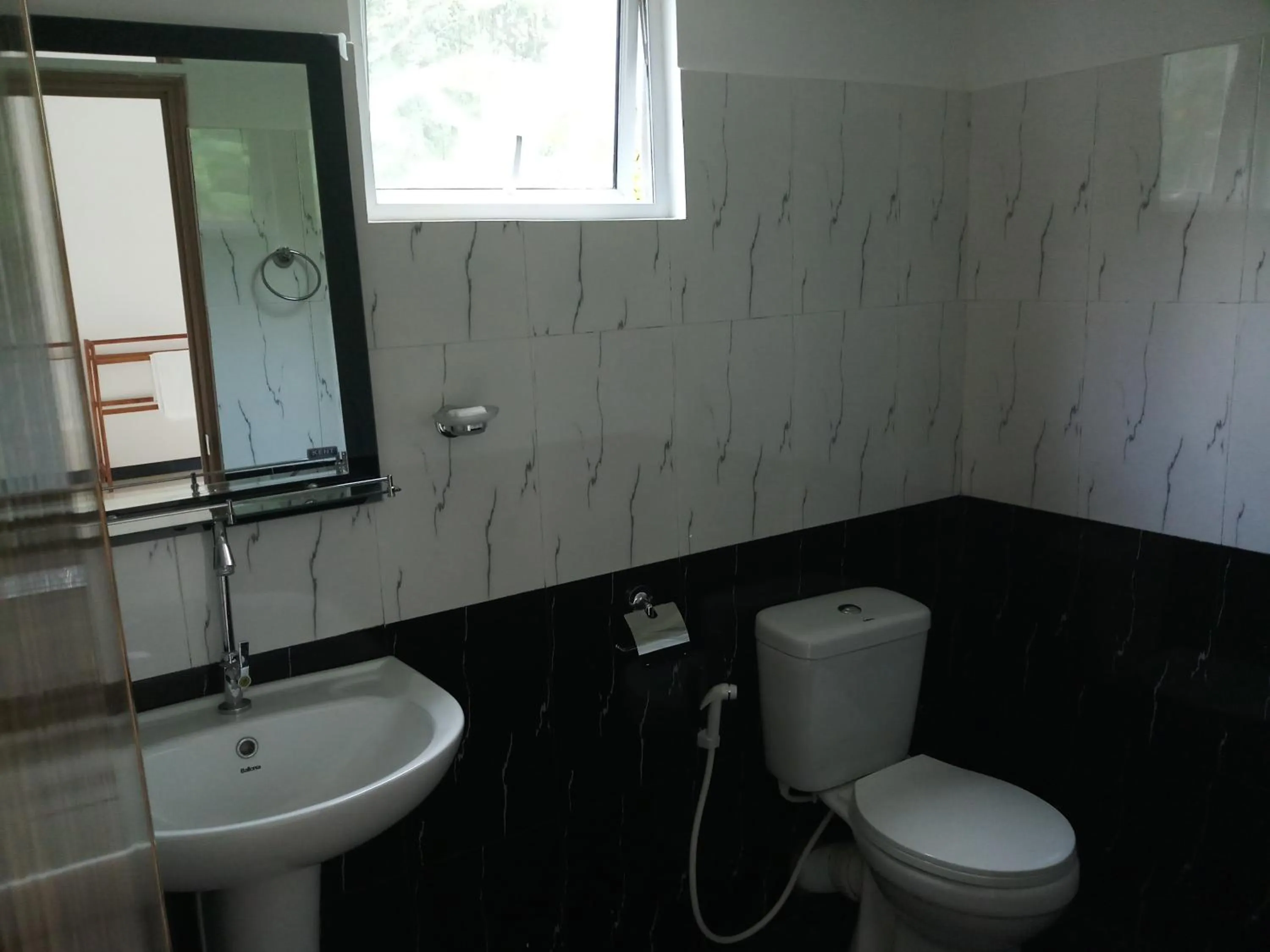 Toilet in Cassia Udawalawe