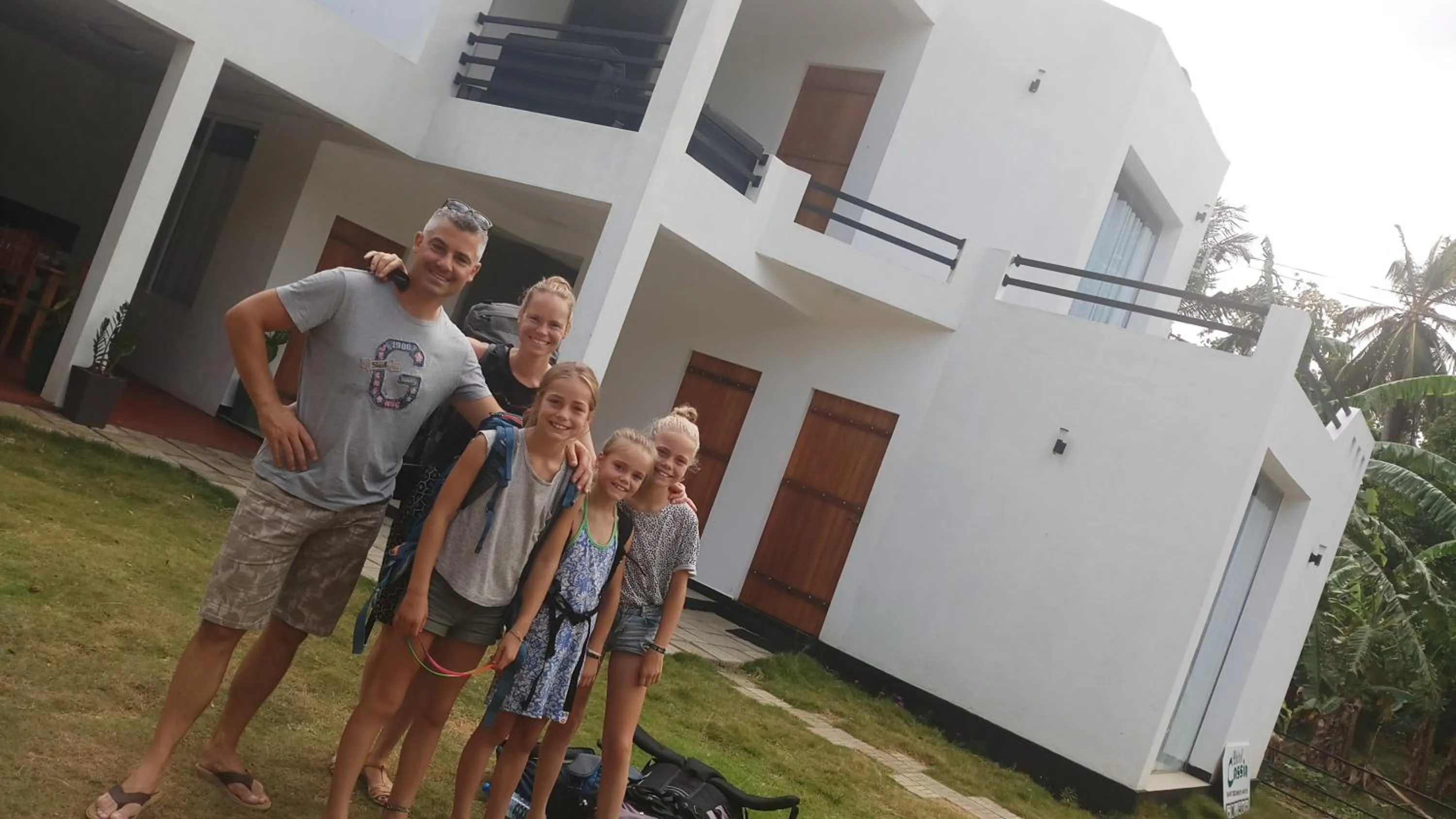 People in Cassia Udawalawe