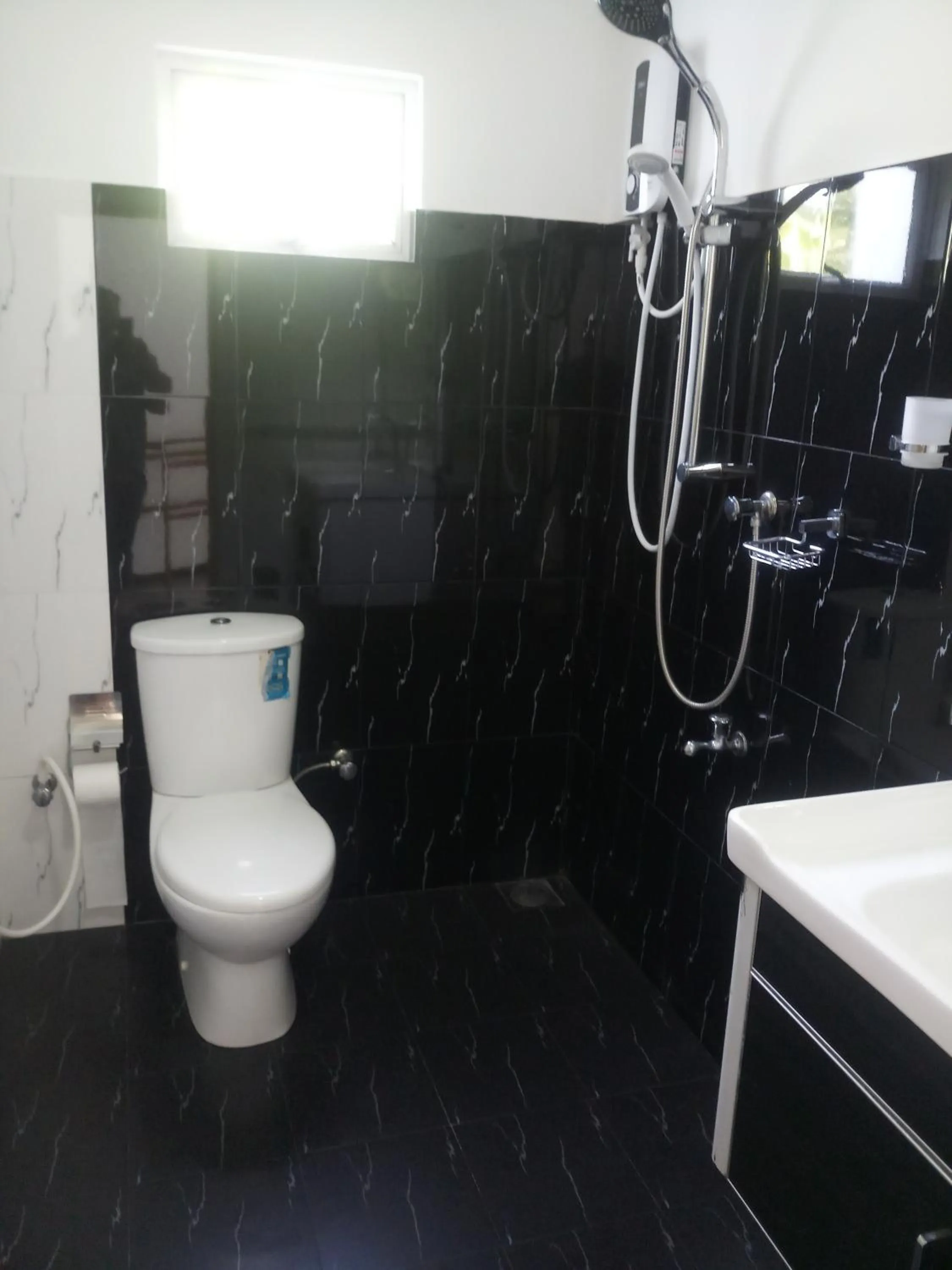 Bathroom in Cassia Udawalawe