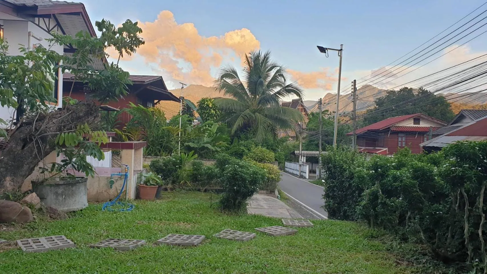 Garden in P.L.P Guesthouse - Mae Hong Son