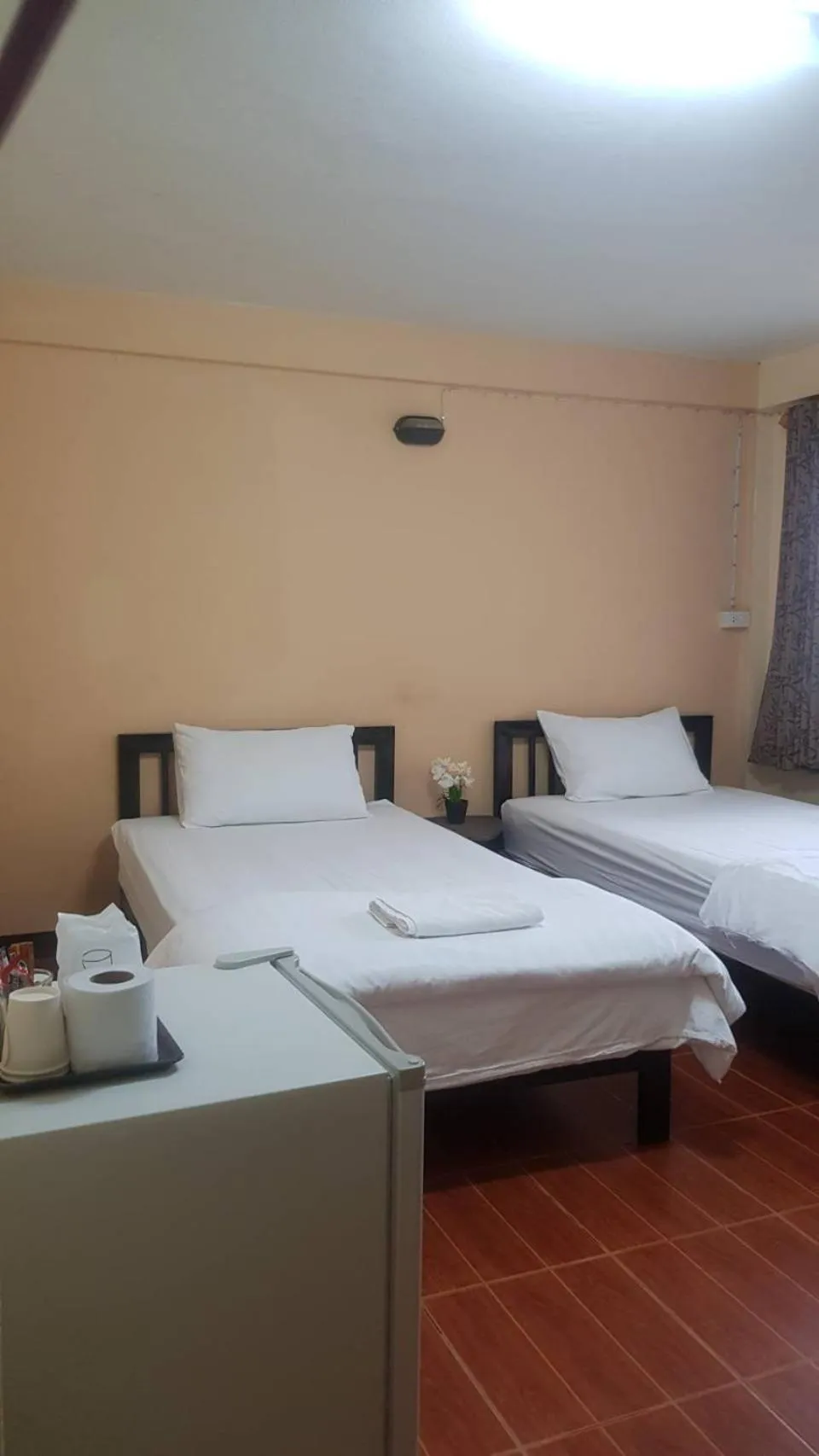 Photo of the whole room, Bed in P.L.P Guesthouse - Mae Hong Son