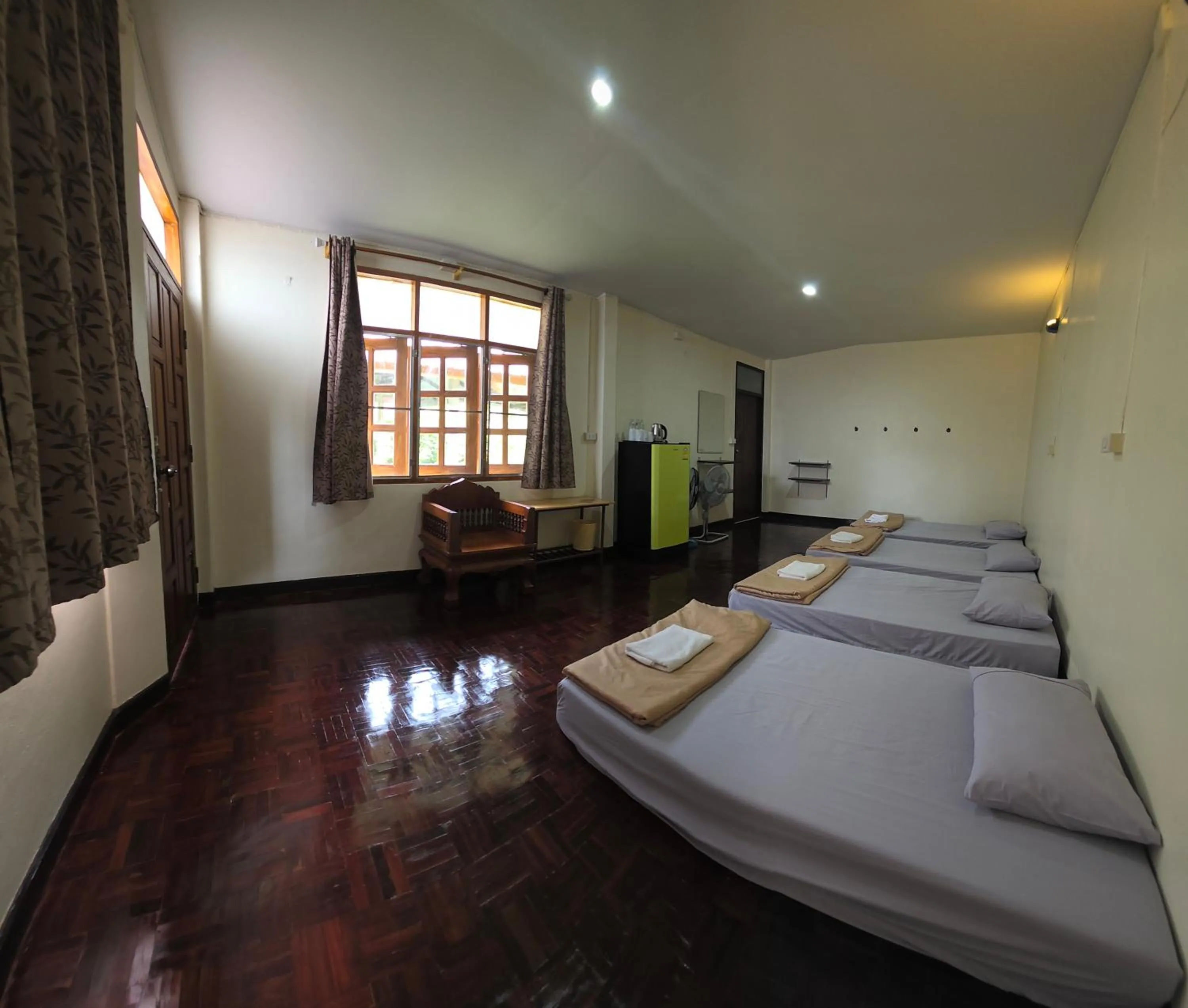 Balcony/Terrace, Bed in P.L.P Guesthouse - Mae Hong Son