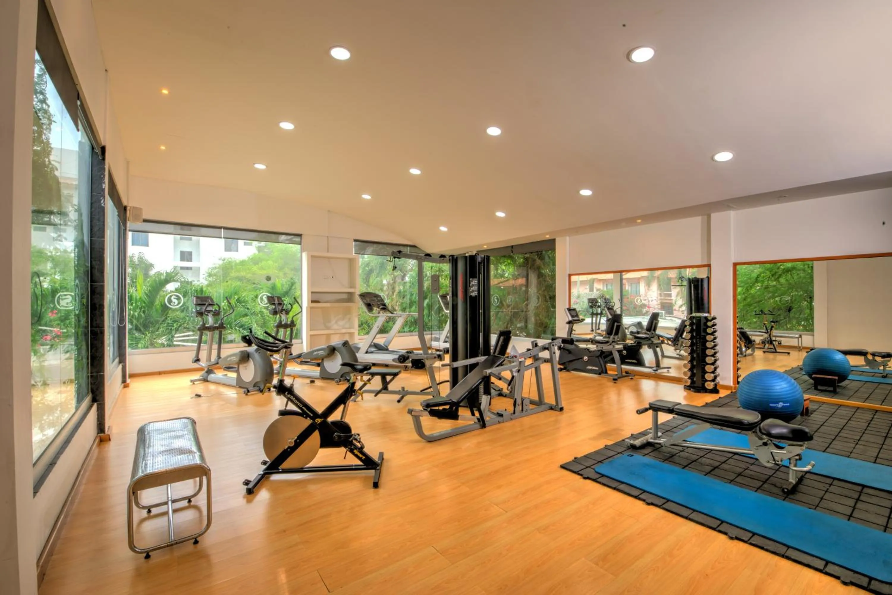 Fitness centre/facilities in Hotel Santorini Resort