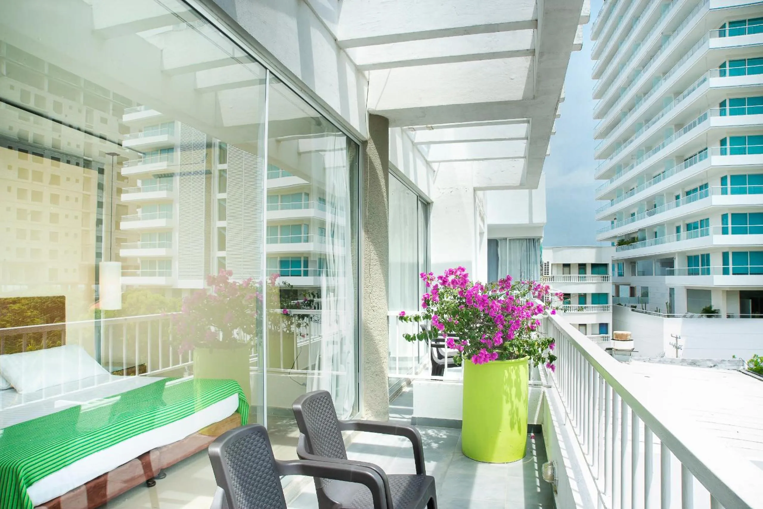 Photo of the whole room in Hotel Santorini Resort