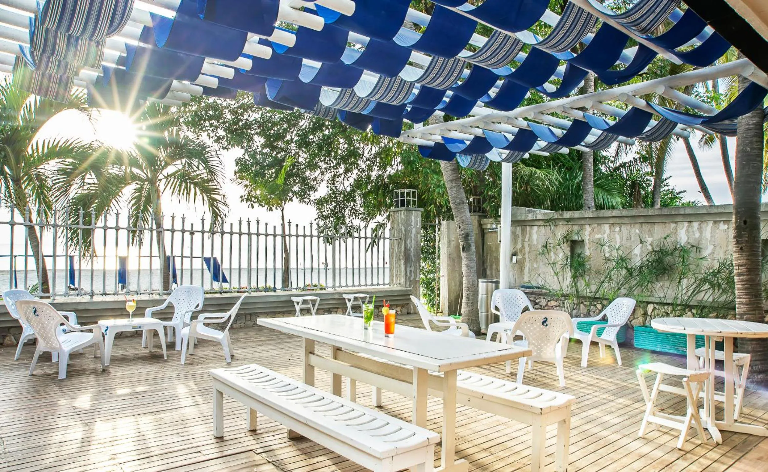 Area and facilities in Hotel Santorini Resort