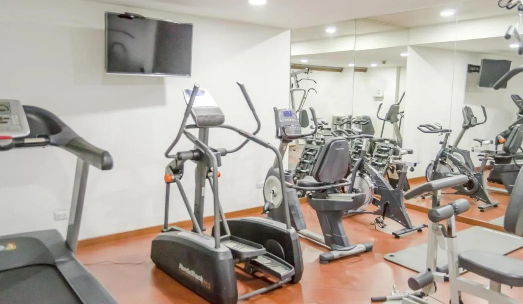 Fitness centre/facilities in Hotel Bogotá Regency Usaquén