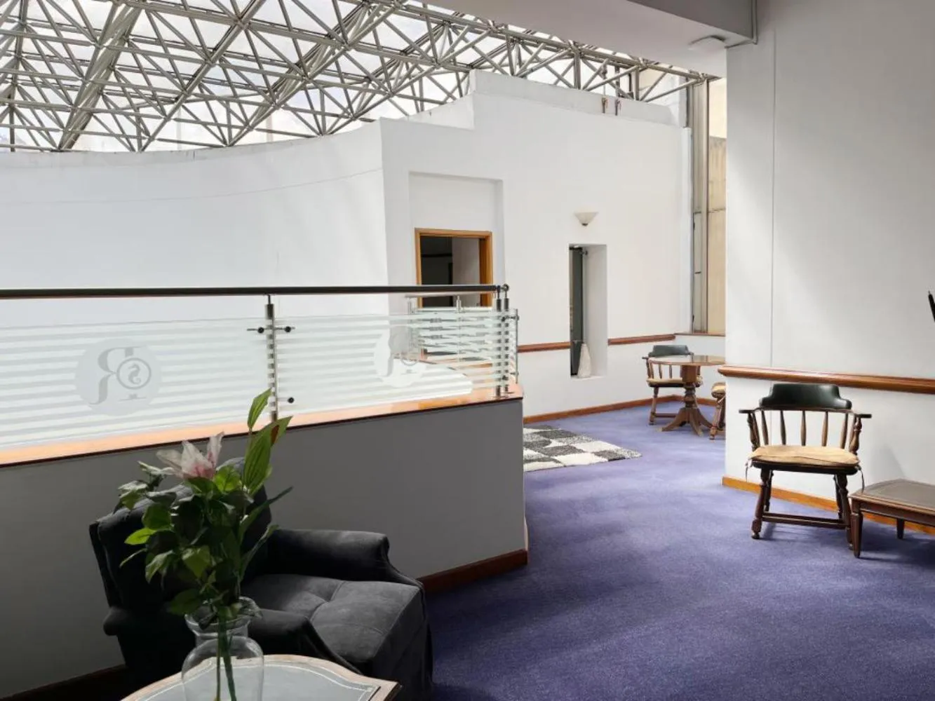 Photo of the whole room in Hotel Bogotá Regency Usaquén