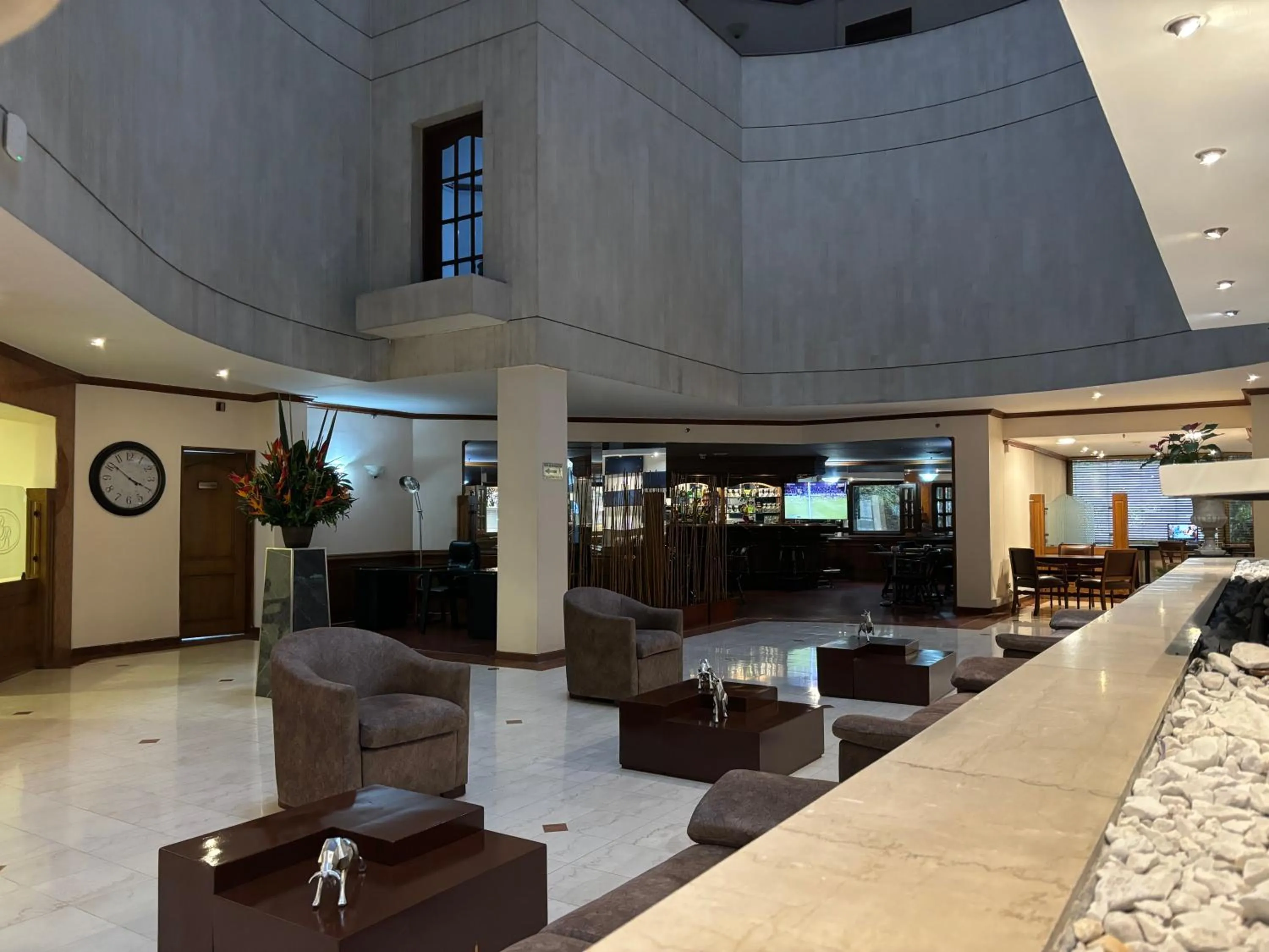 Living room in Hotel Bogotá Regency Usaquén