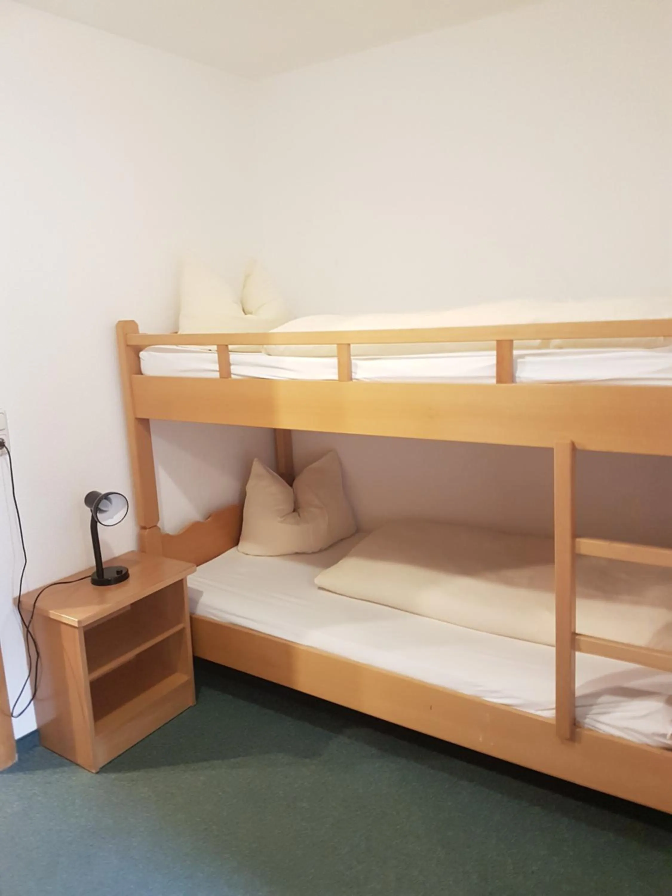 bunk bed, Bed in Gasthof Schützenwirt