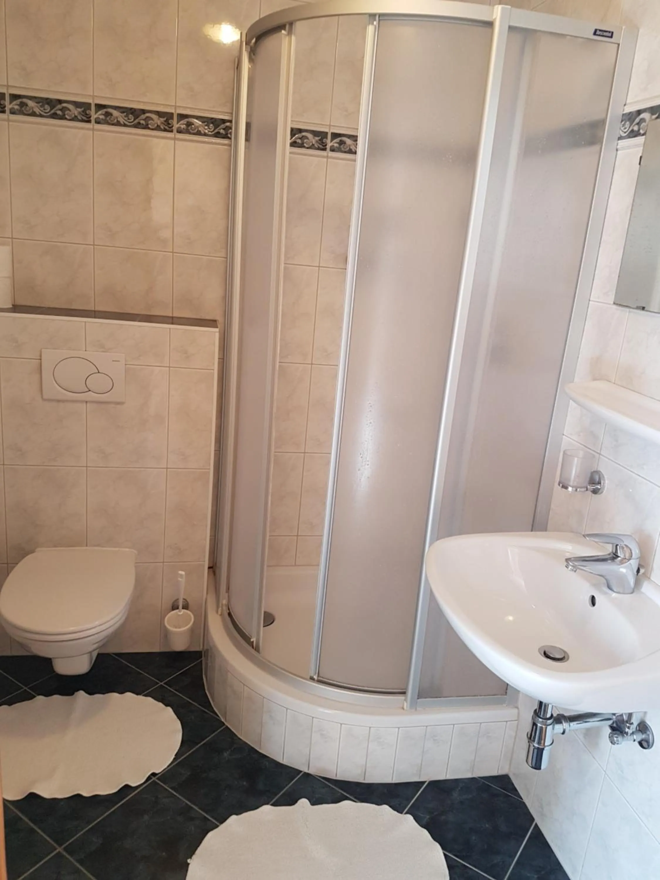 Shower in Gasthof Schützenwirt