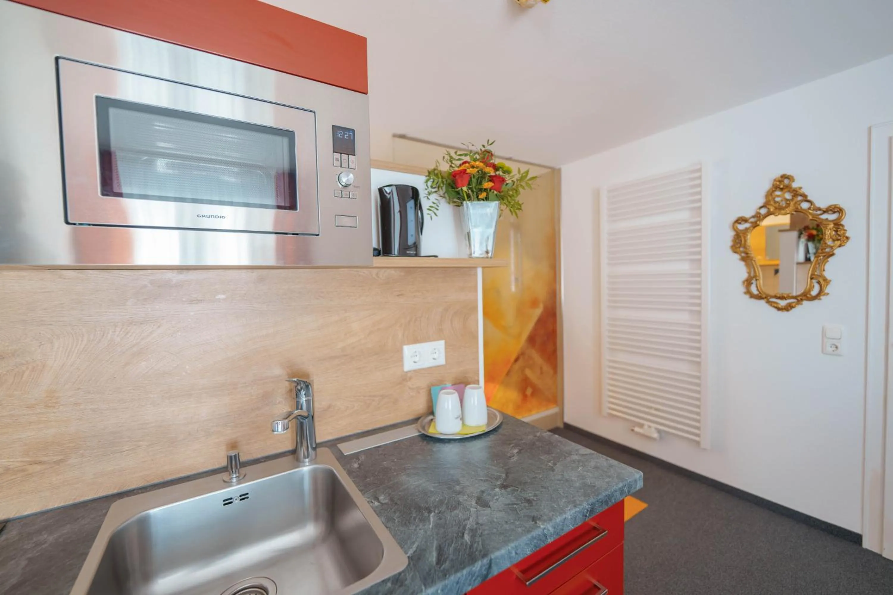 kitchen in Altötting City Apartments