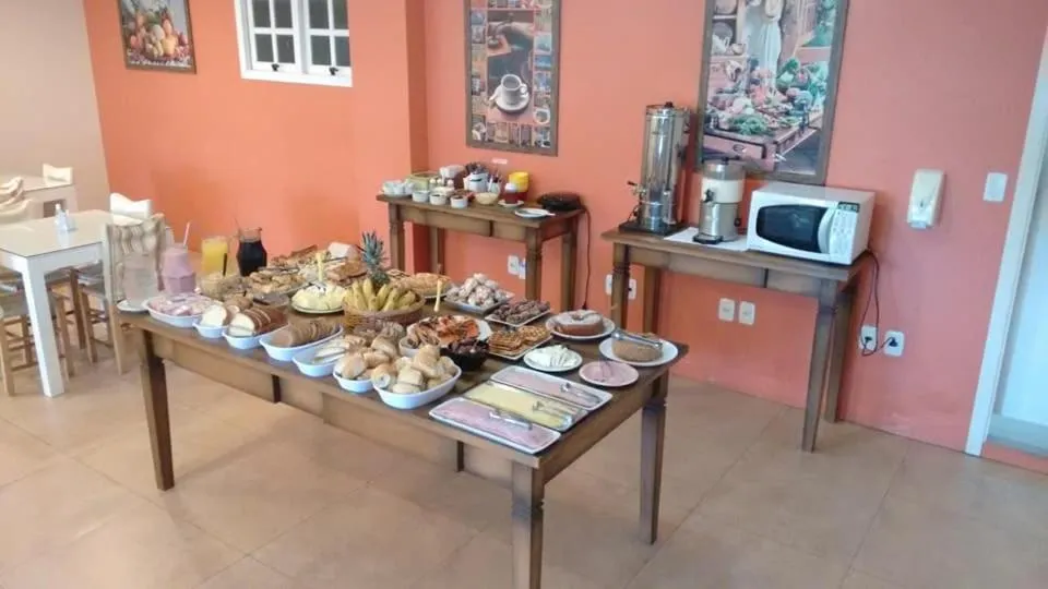 Breakfast in Pousada Recanto Alpino