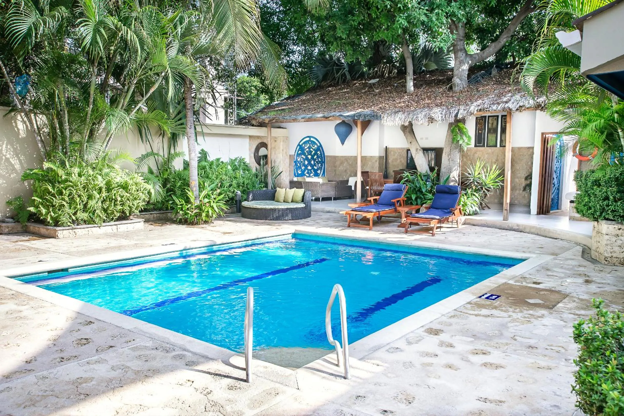 Swimming pool in Hotel Santorini Express y Cabañas