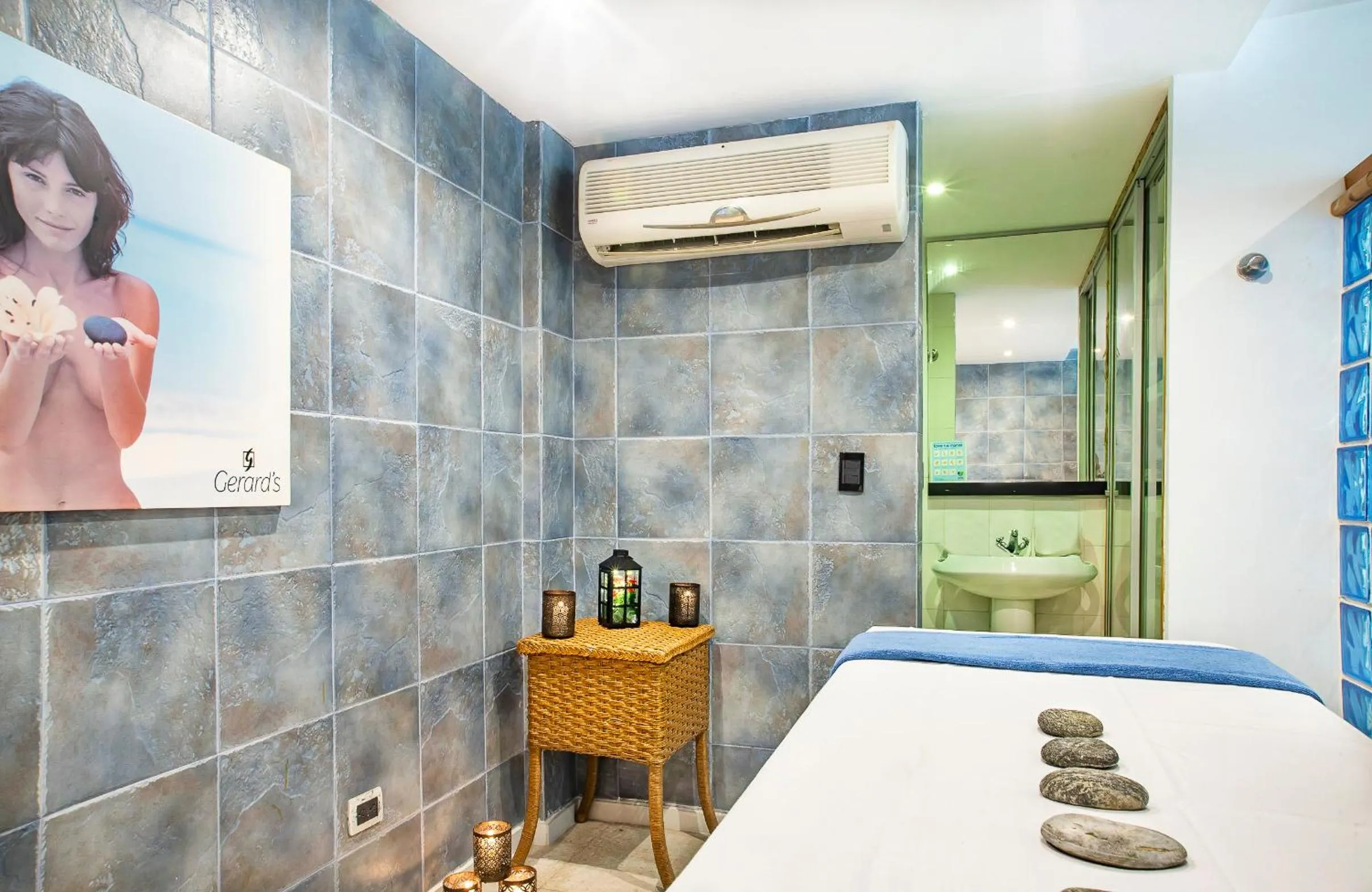 Spa and wellness centre/facilities, Bed in Hotel Santorini Express y Cabañas