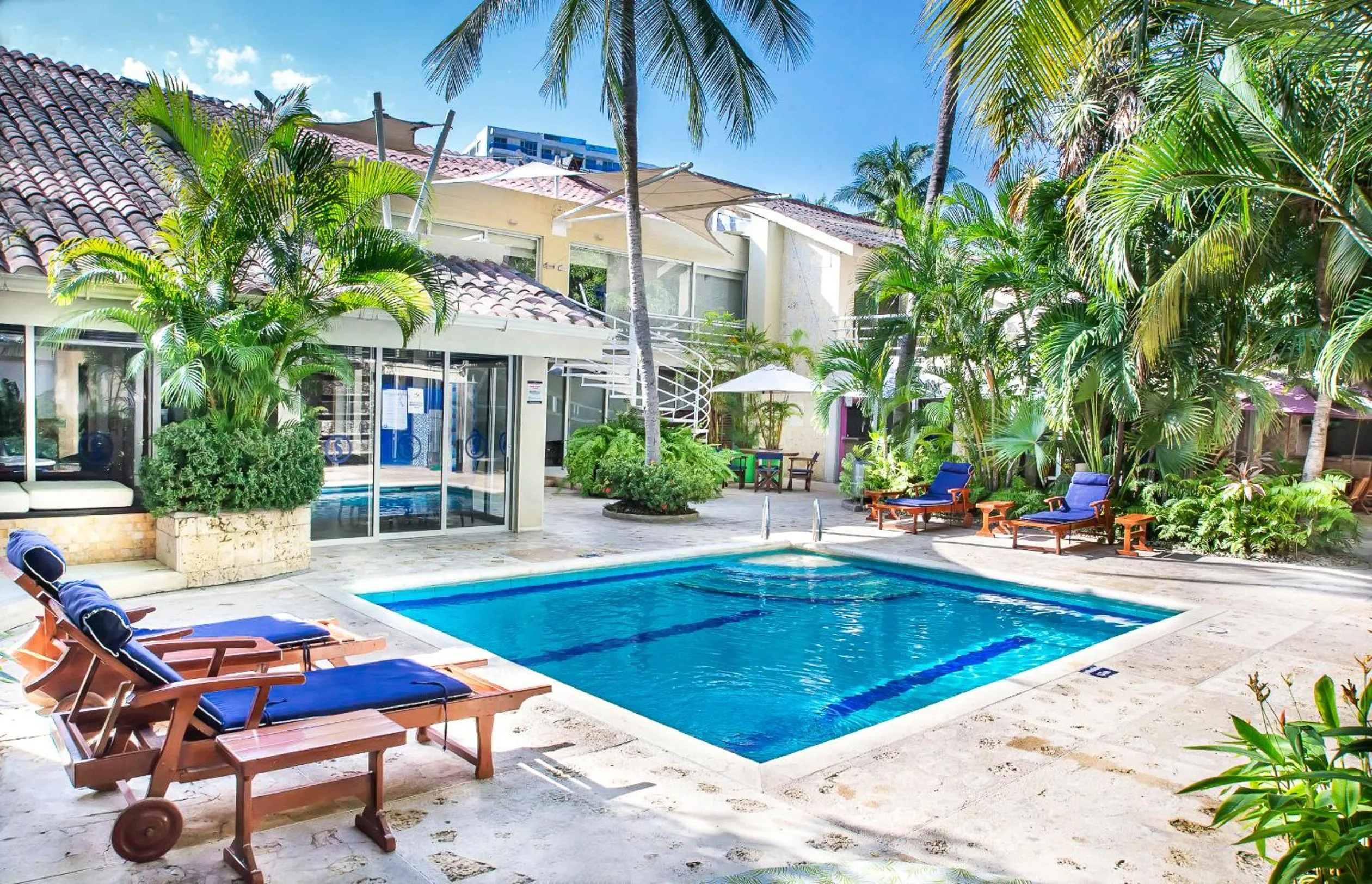 Property building in Hotel Santorini Express y Cabañas