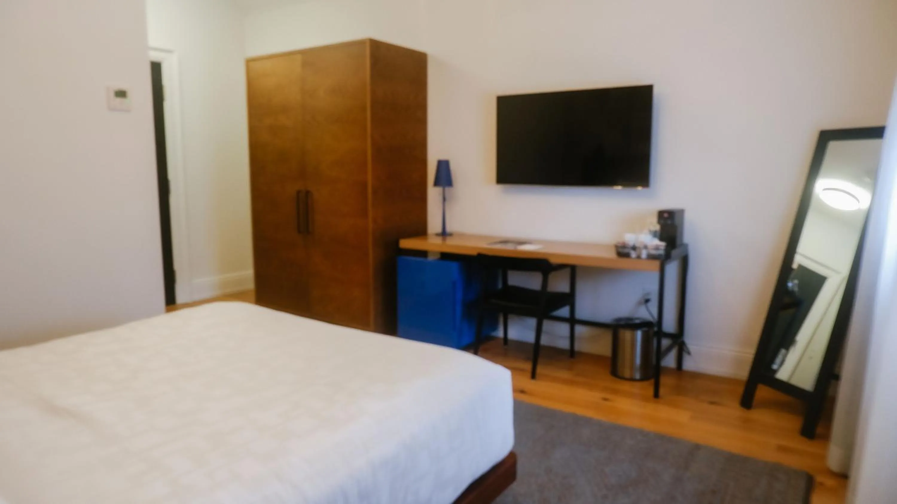 Bed in The Walper Hotel, part of JdV by Hyatt