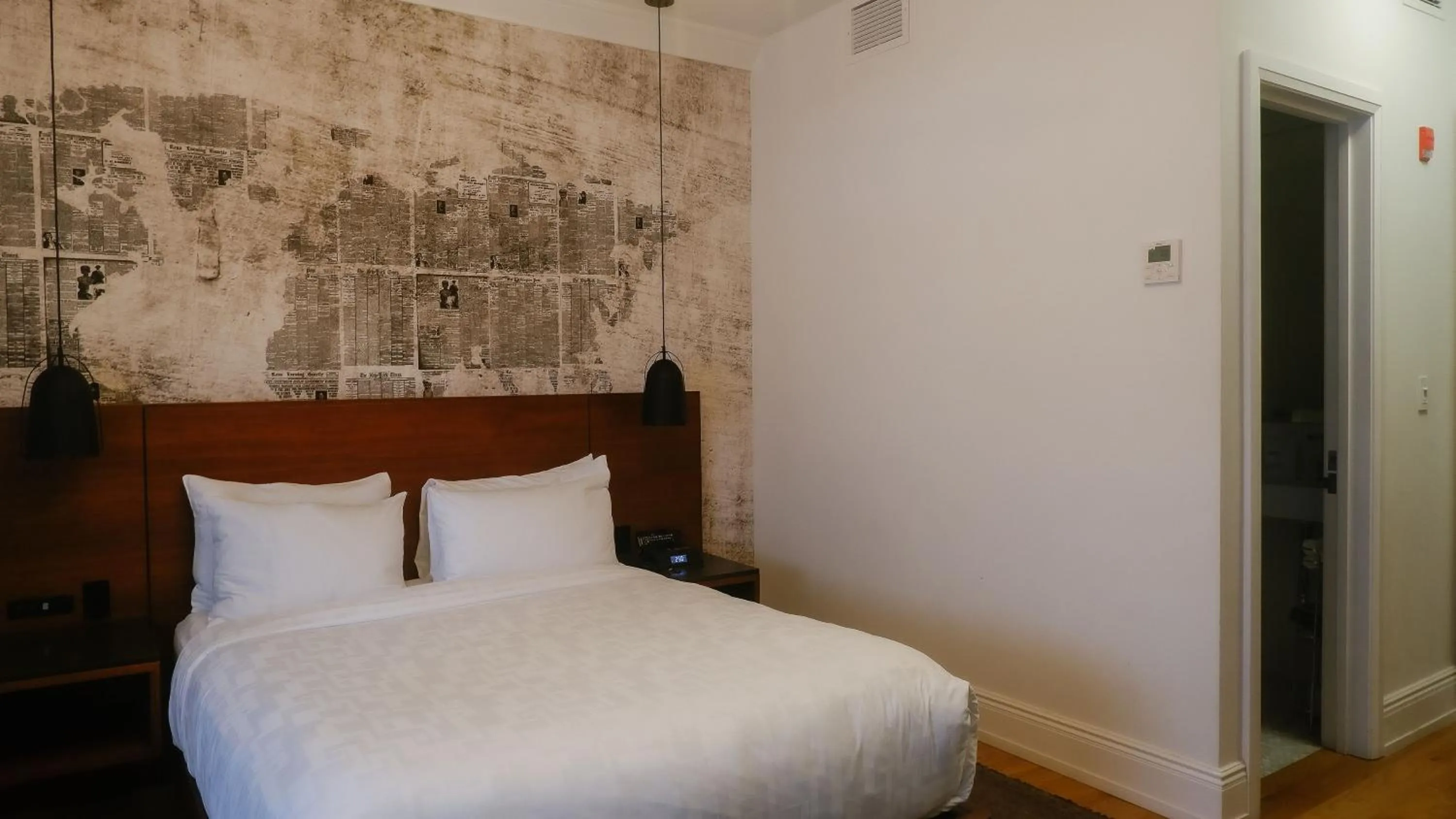 Bed in The Walper Hotel, part of JdV by Hyatt