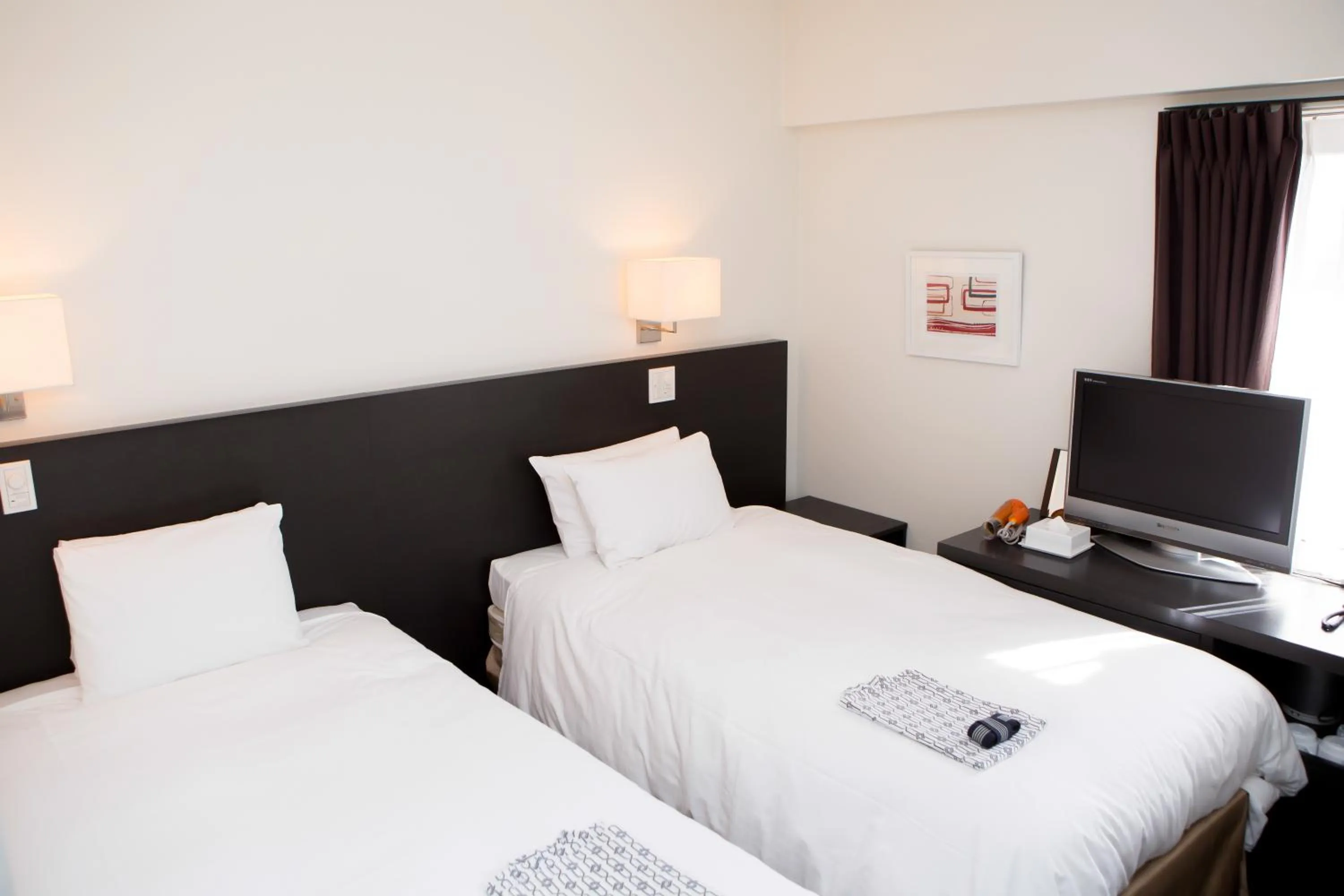 Photo of the whole room in Best Western Yokohama