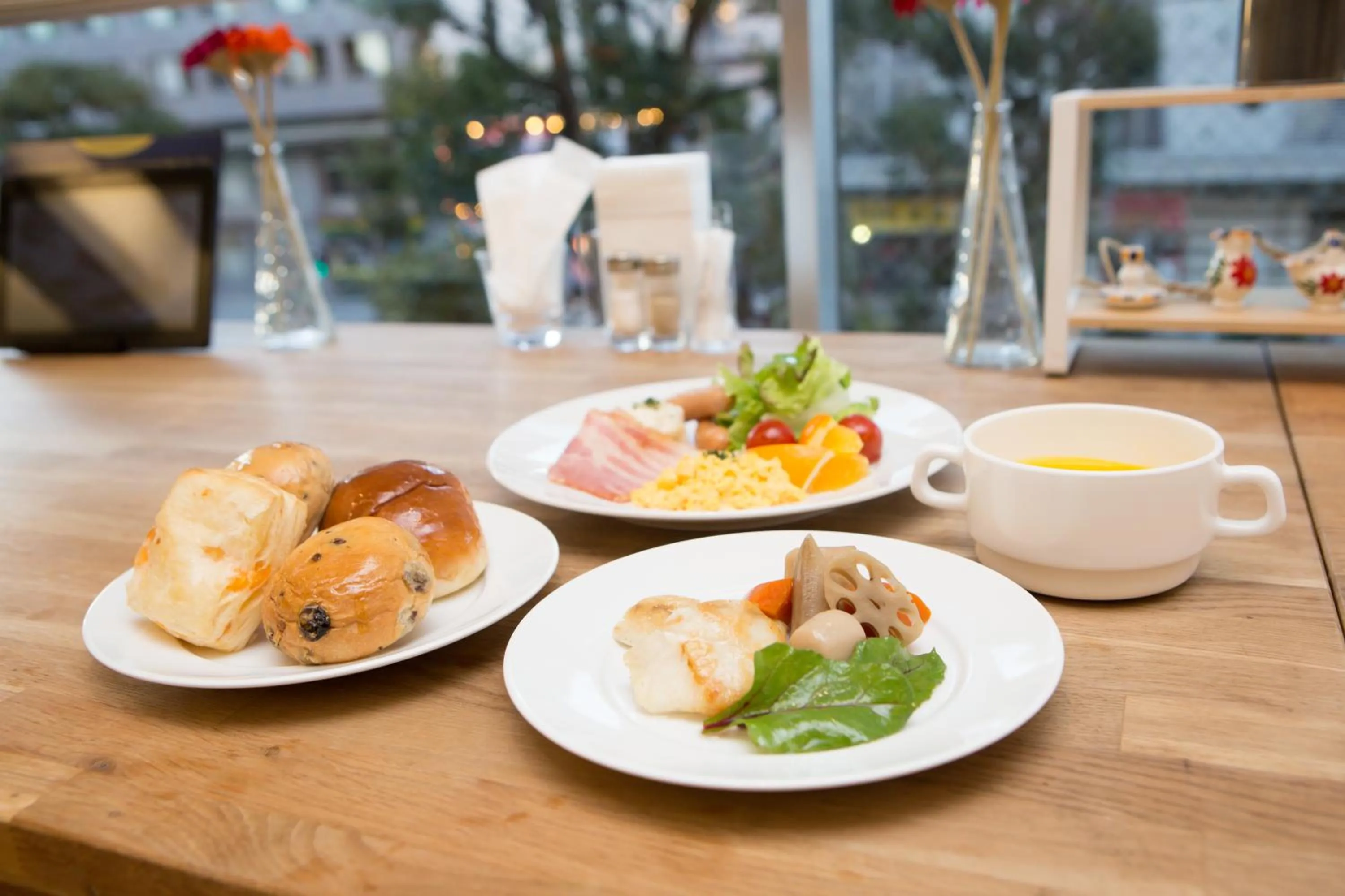 Buffet breakfast in Best Western Yokohama