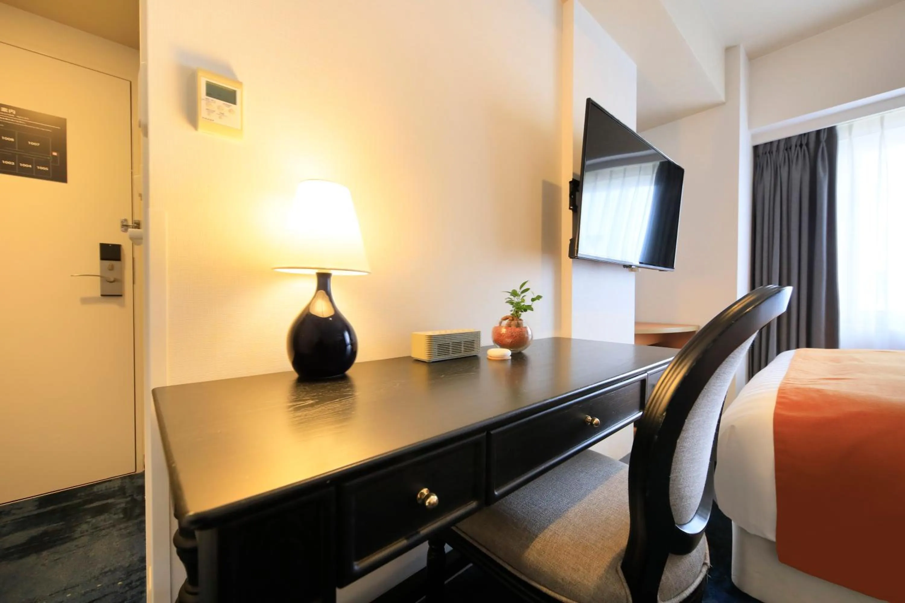 Bed in QuintessaHotel KagoshimaTenmonkan Relax&Sleep