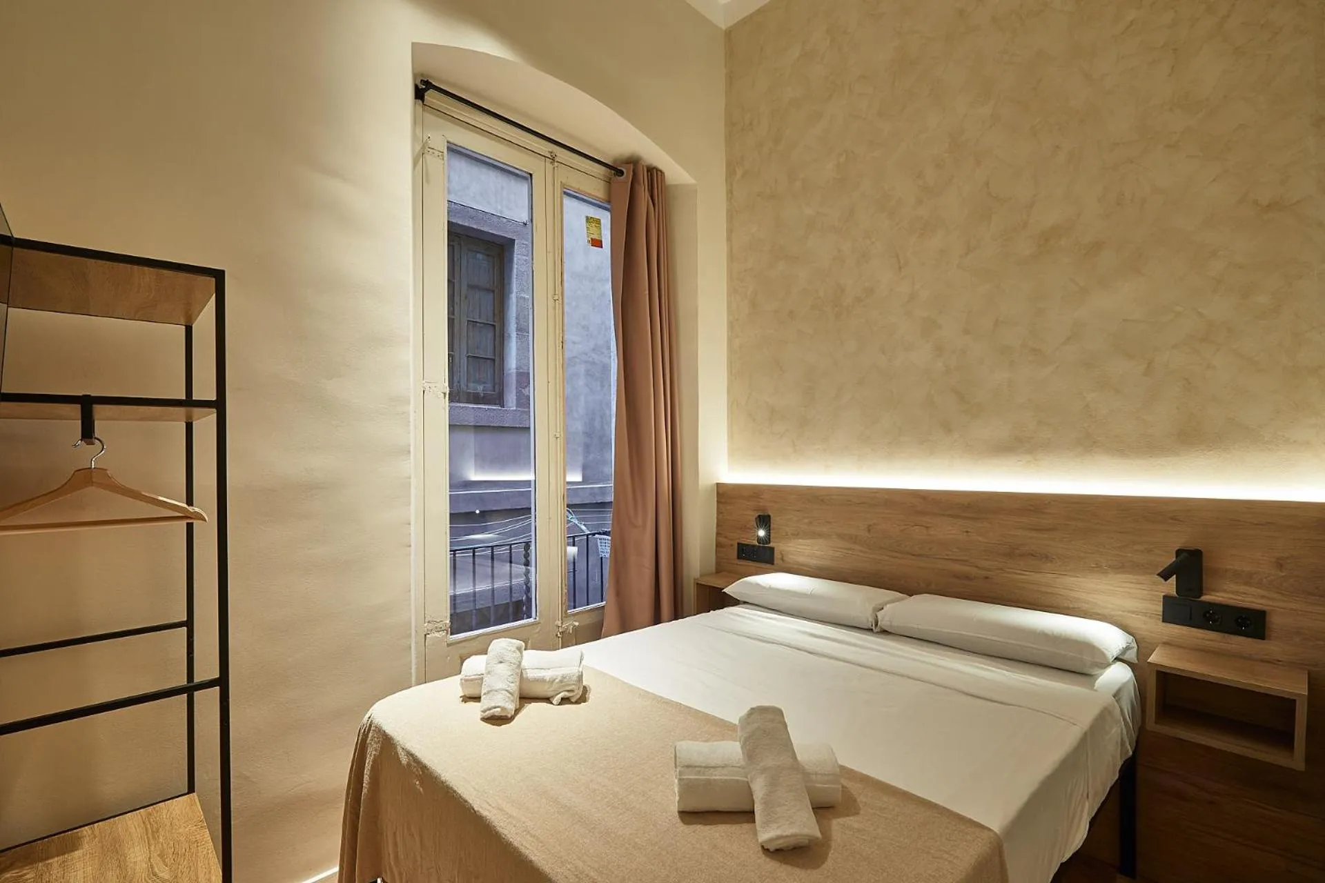 Bed in Ella Hostel Boqueria