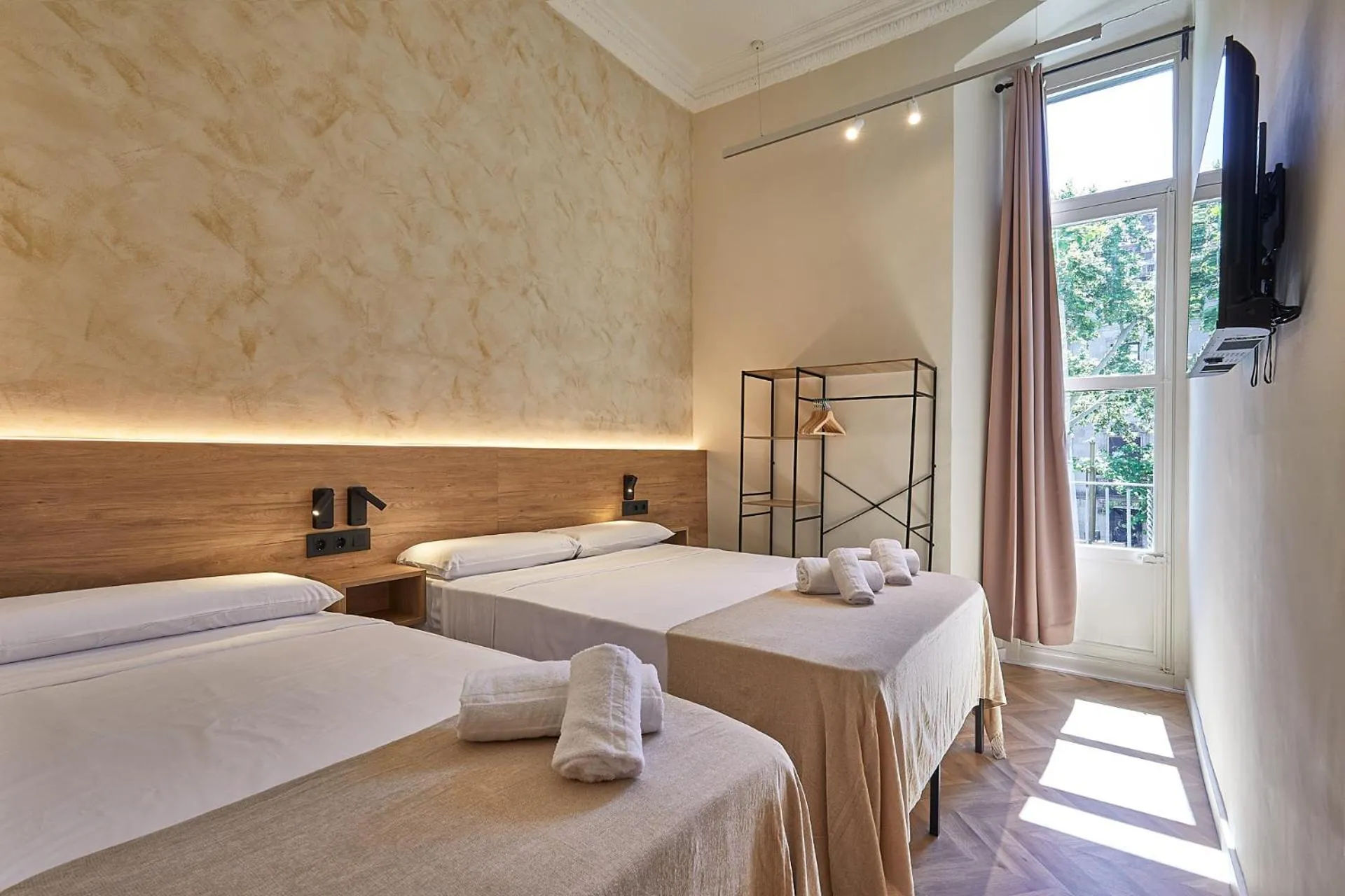 Bed in Ella Hostel Boqueria