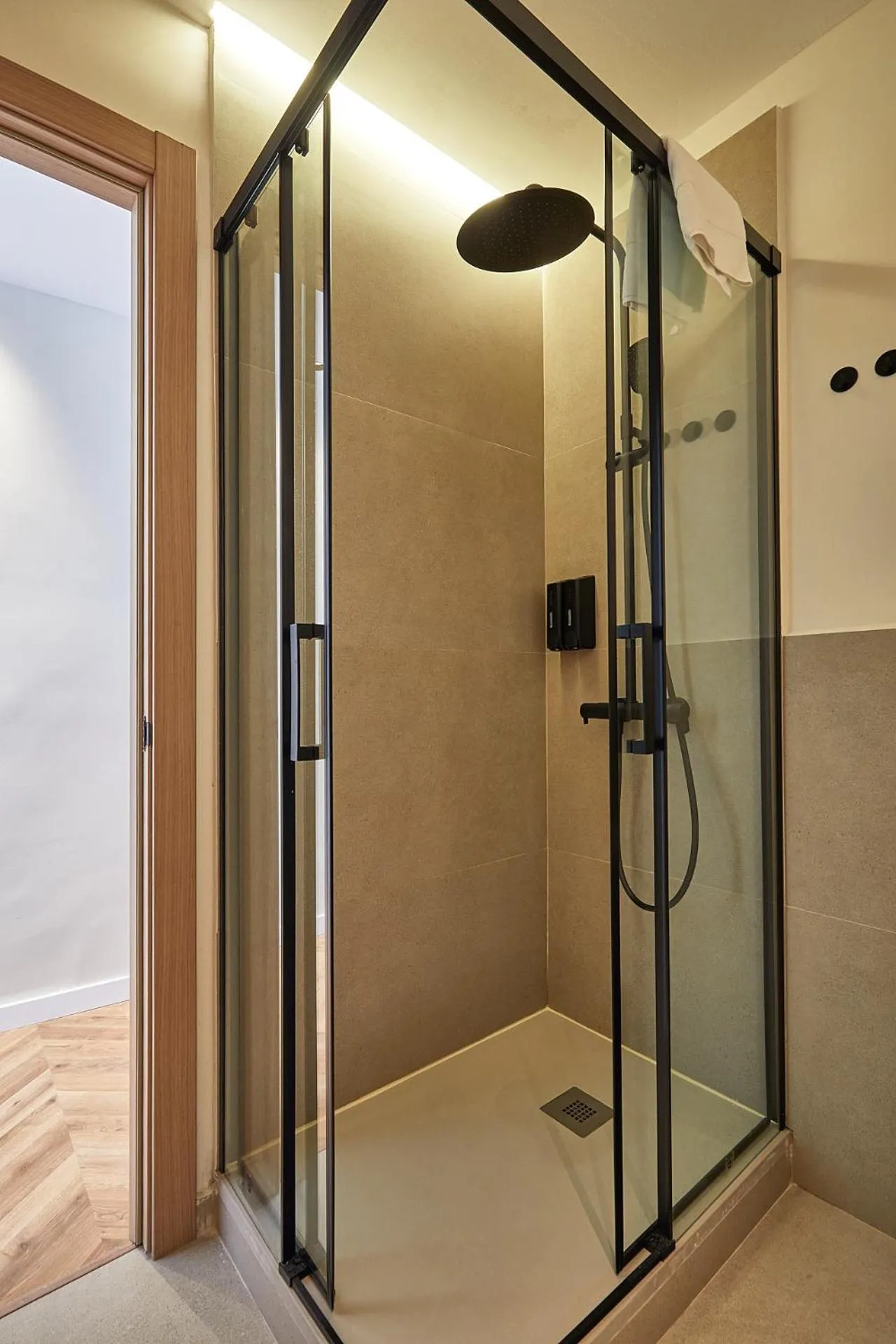 Ella Hostel Boqueria