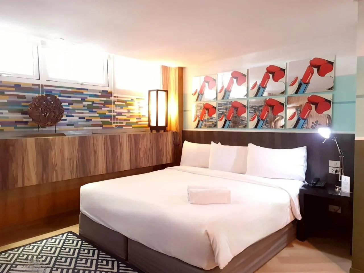 Bed in Somewhere to Escape - Hometel