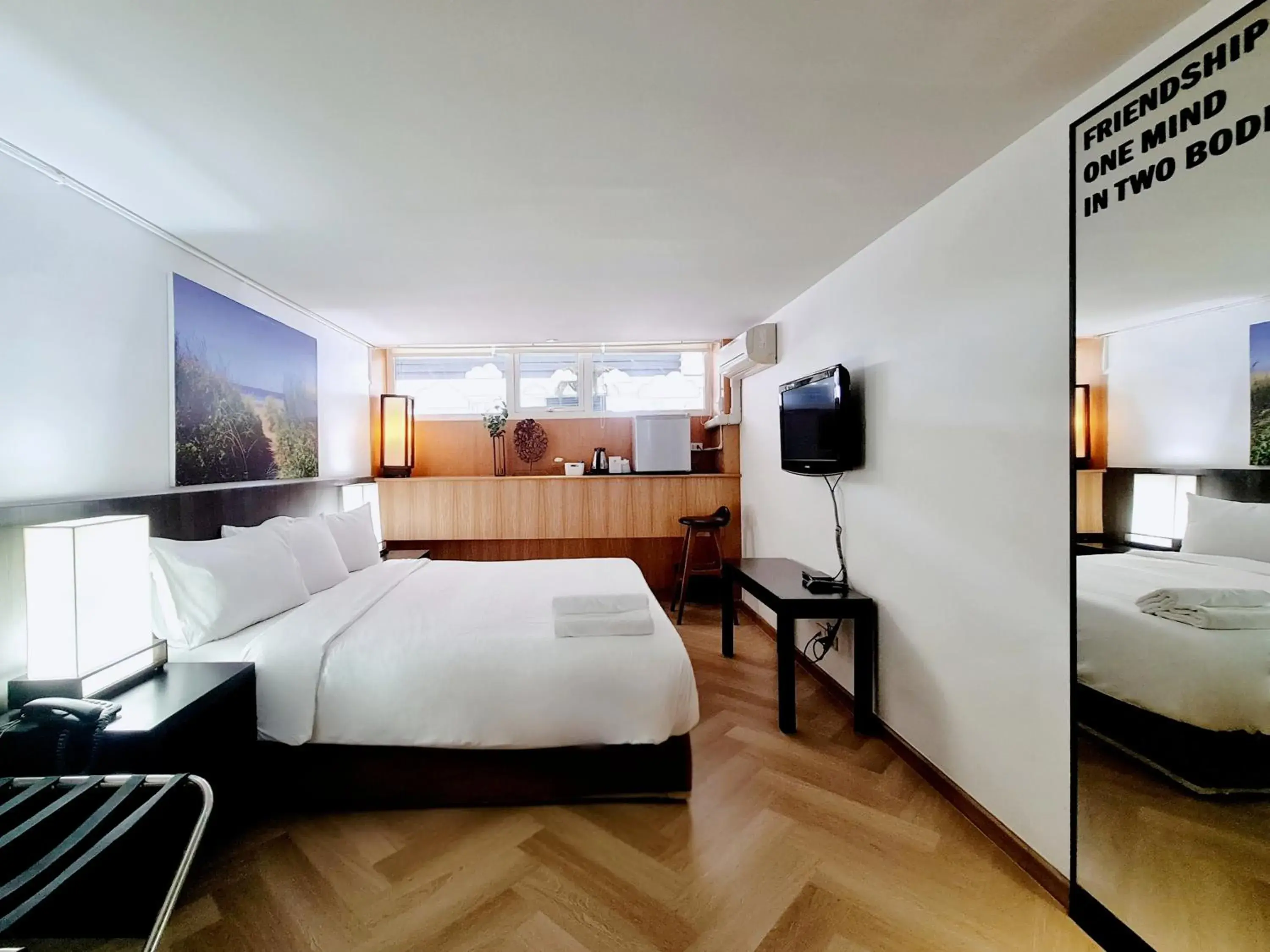 Deluxe Double Studio - single occupancy in Somewhere to Escape - Hometel Deluxe Double Studio - single occupancy in Somewhere to Escape - Hometel