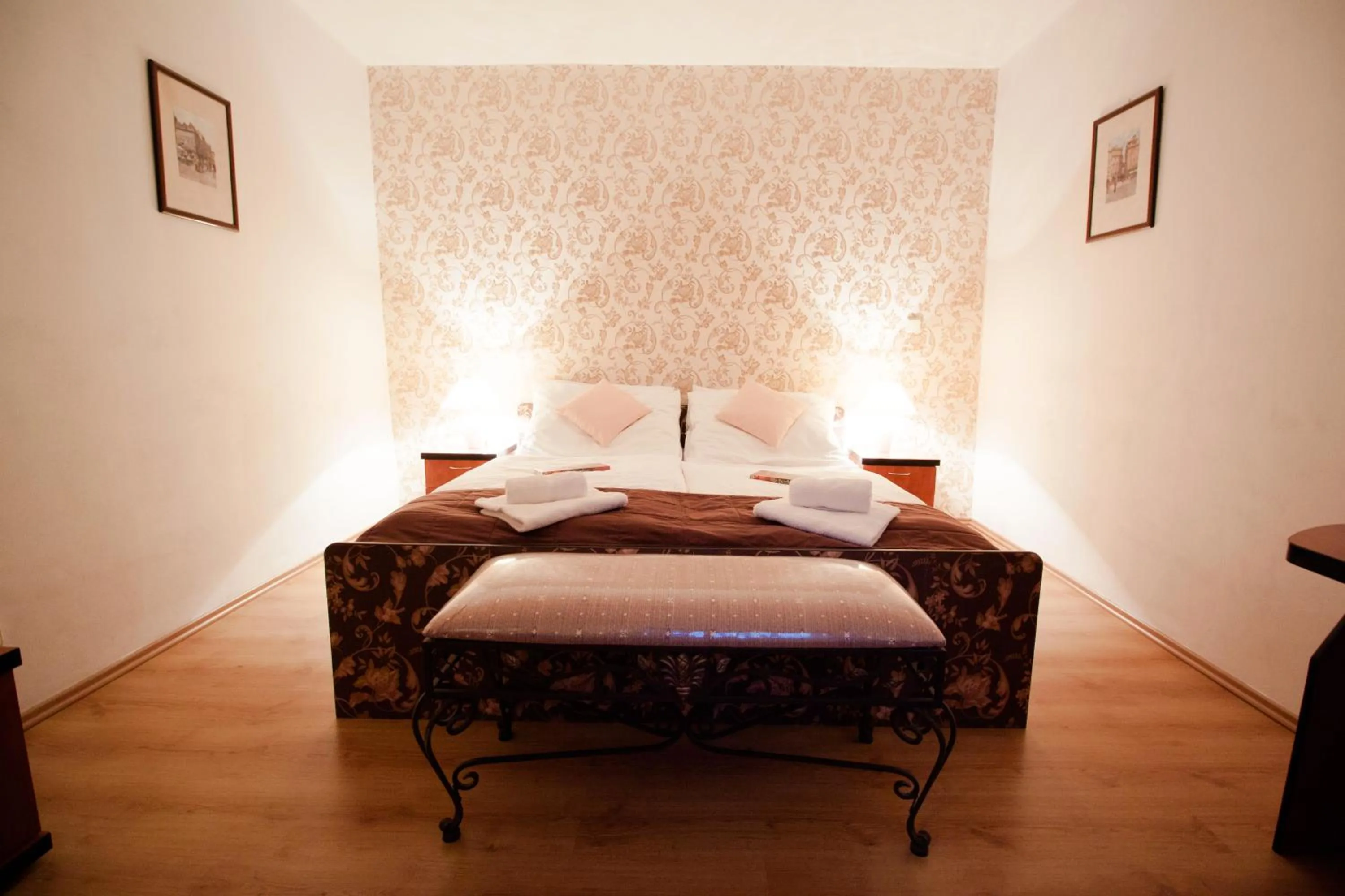 Bed in Hotel City Pisek